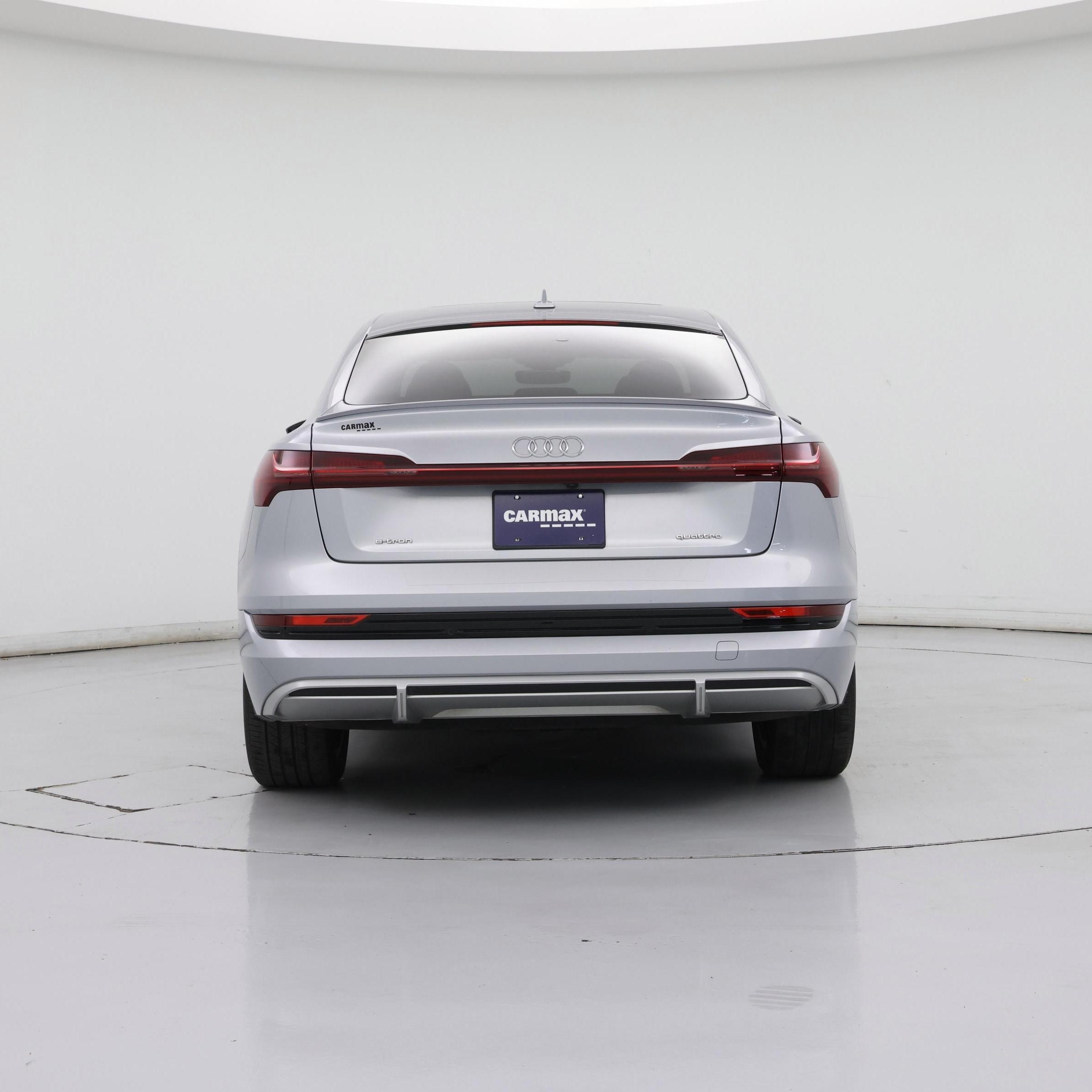 Thumbnail: 2023 Audi e-tron S - 6