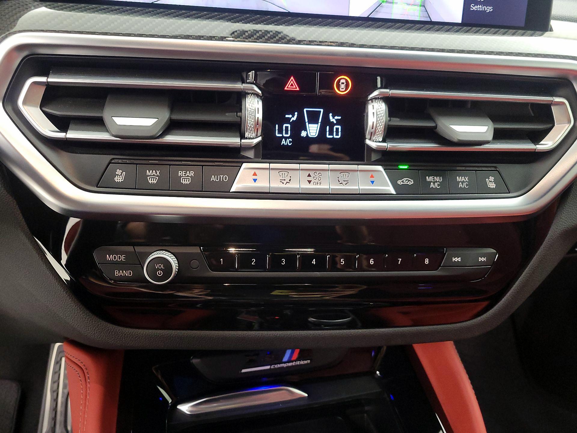 Thumbnail: 2025 BMW X4 - 17