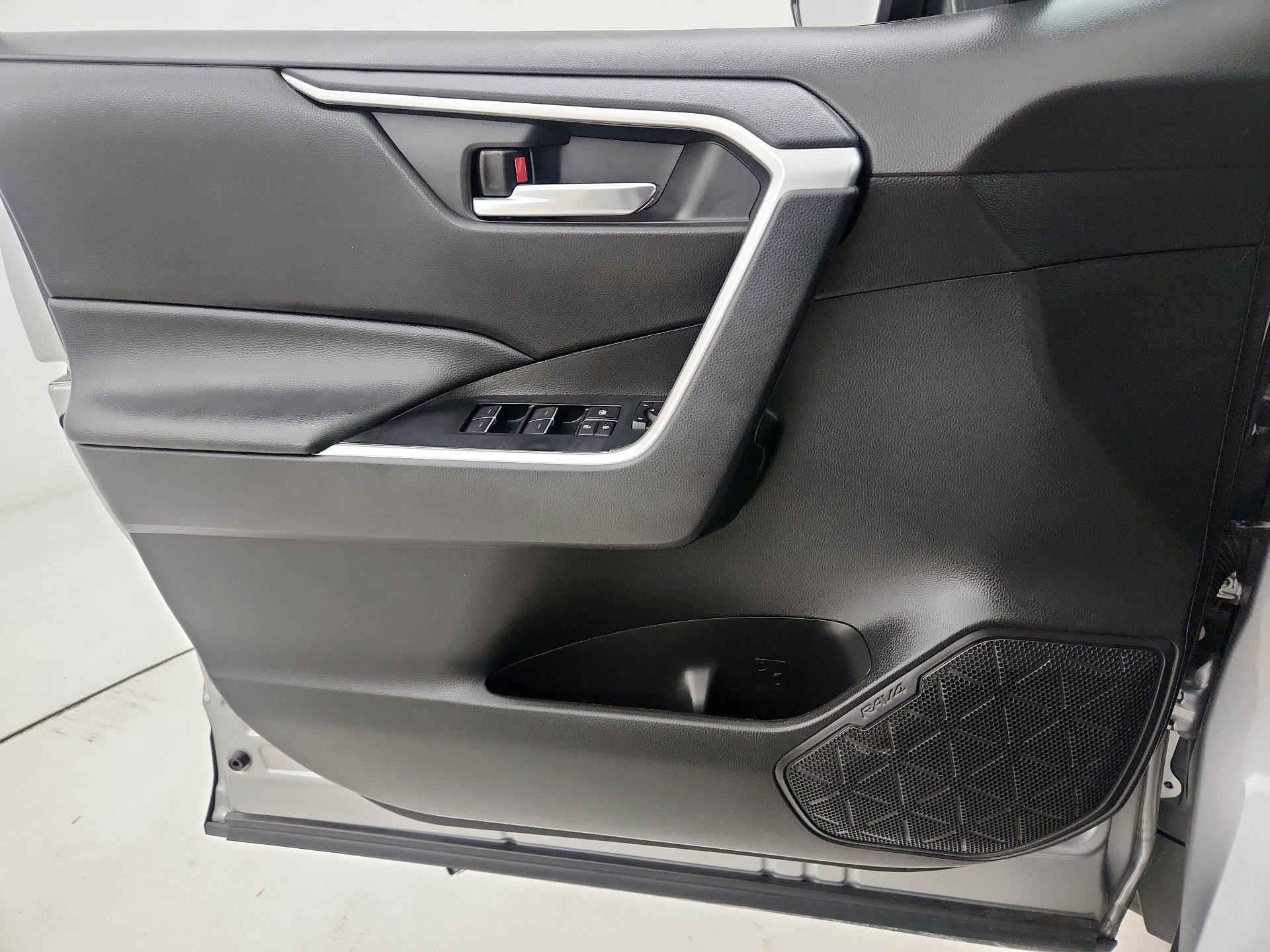 Thumbnail: 2024 Toyota RAV4 - 12
