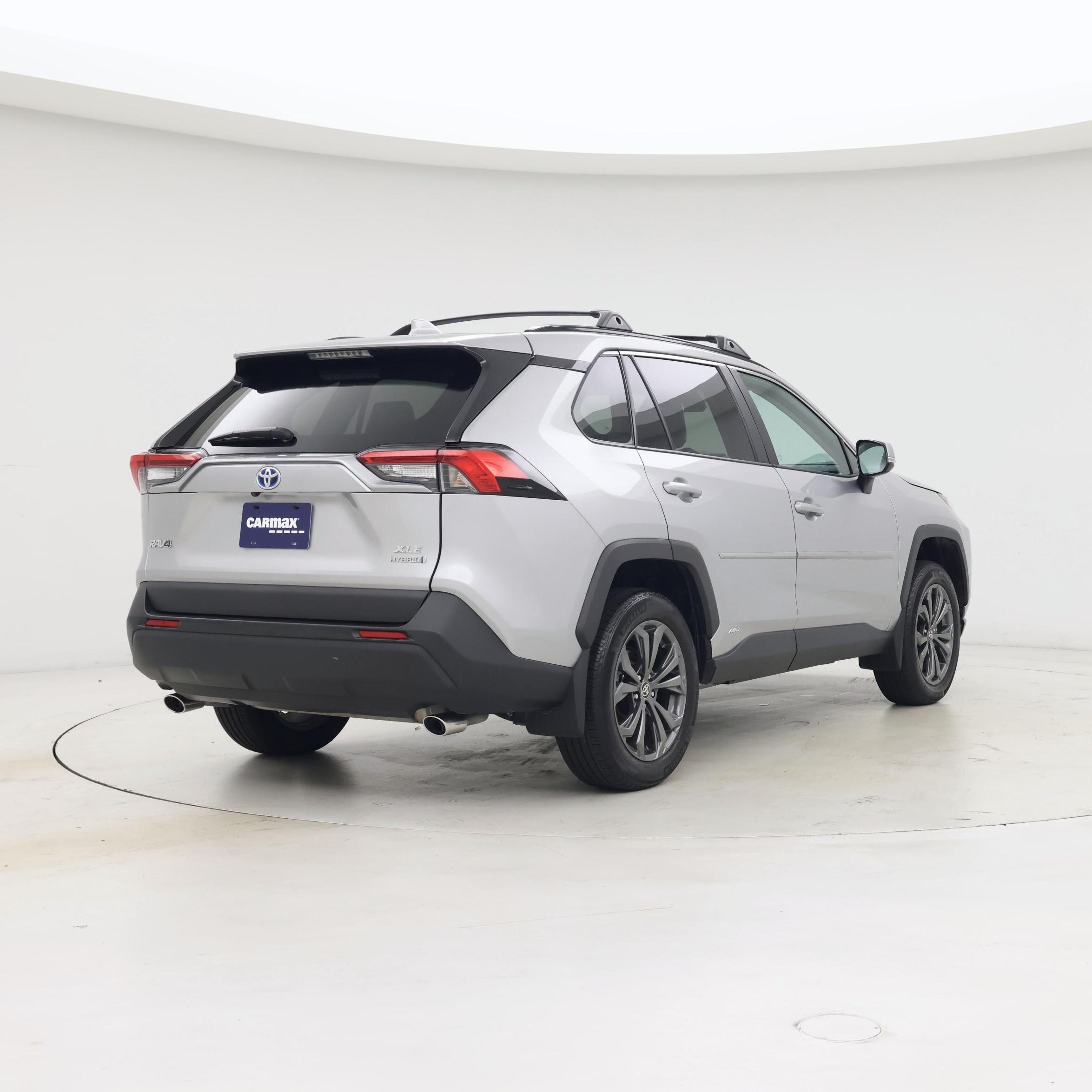 Thumbnail: 2024 Toyota RAV4 - 8