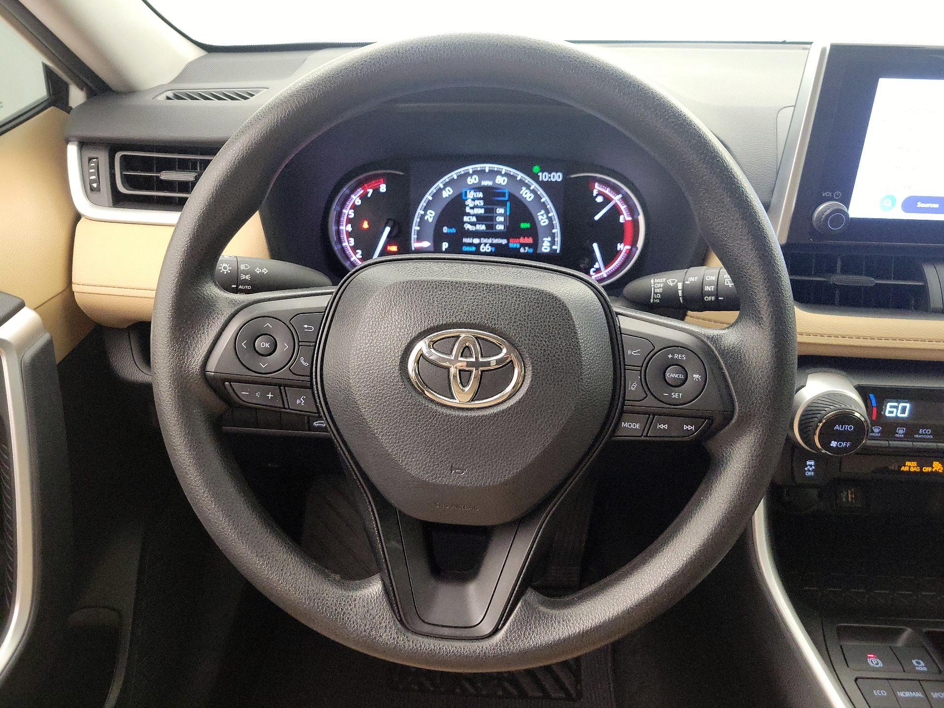 Thumbnail: 2024 Toyota RAV4 - 10