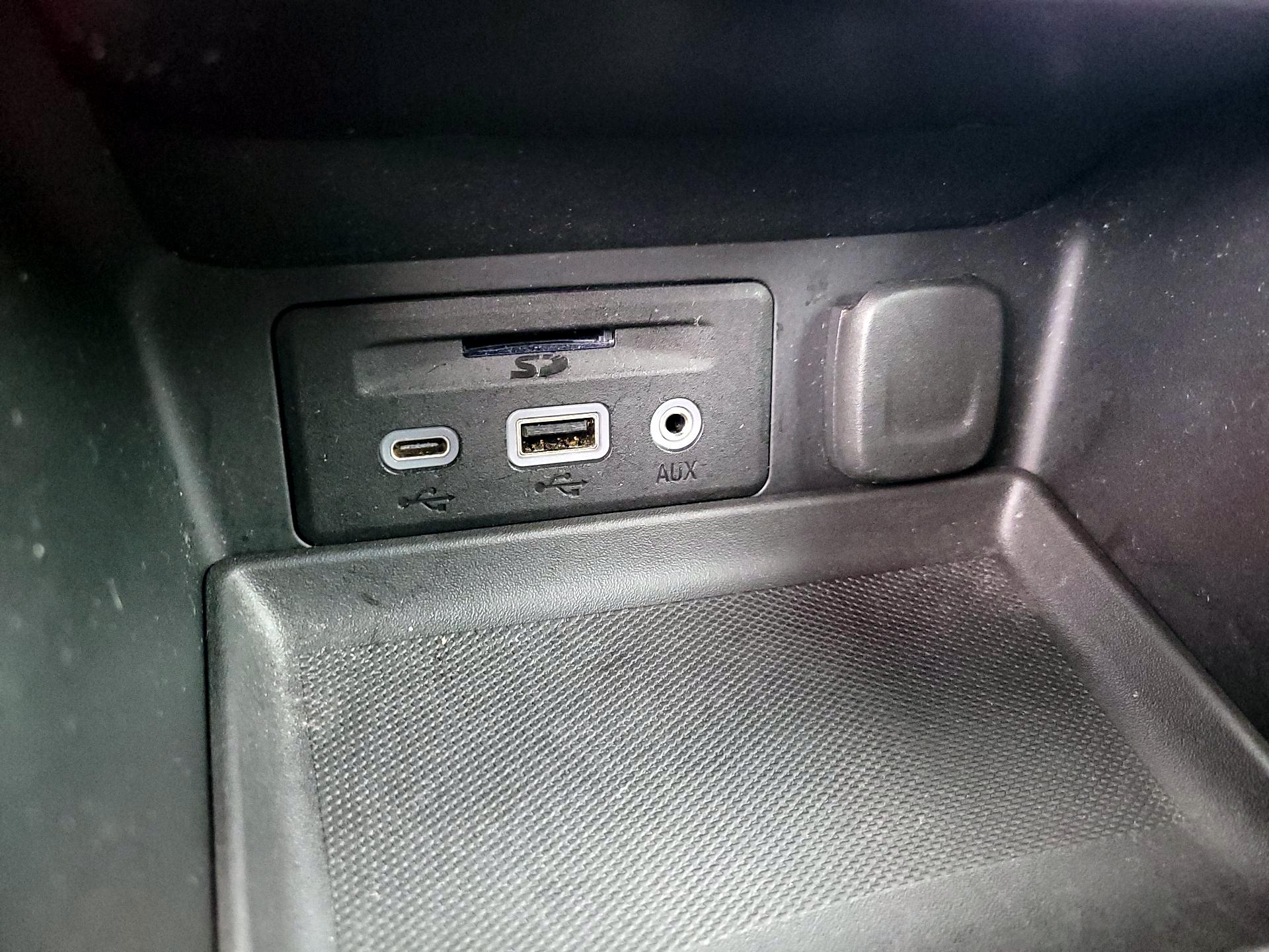 Thumbnail: 2021 GMC Terrain - 18