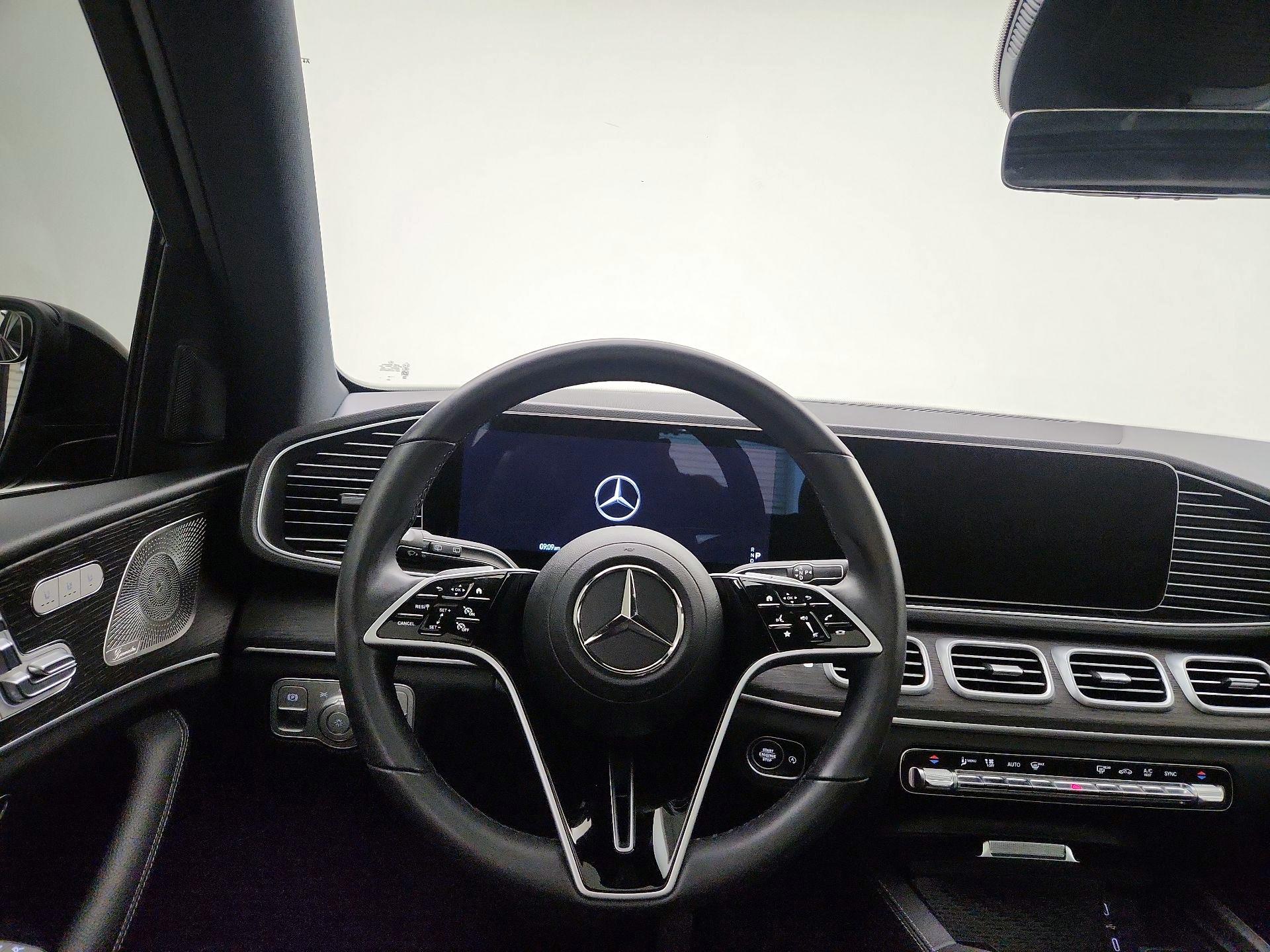 Thumbnail: 2025 Mercedes-Benz GLE - 10