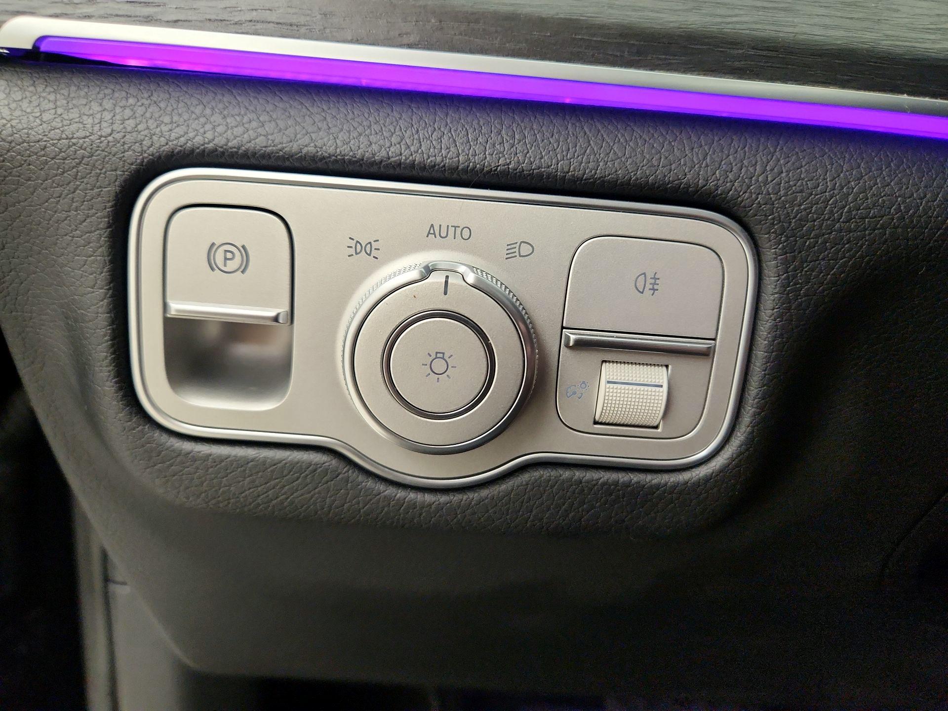 Thumbnail: 2025 Mercedes-Benz GLE - 13