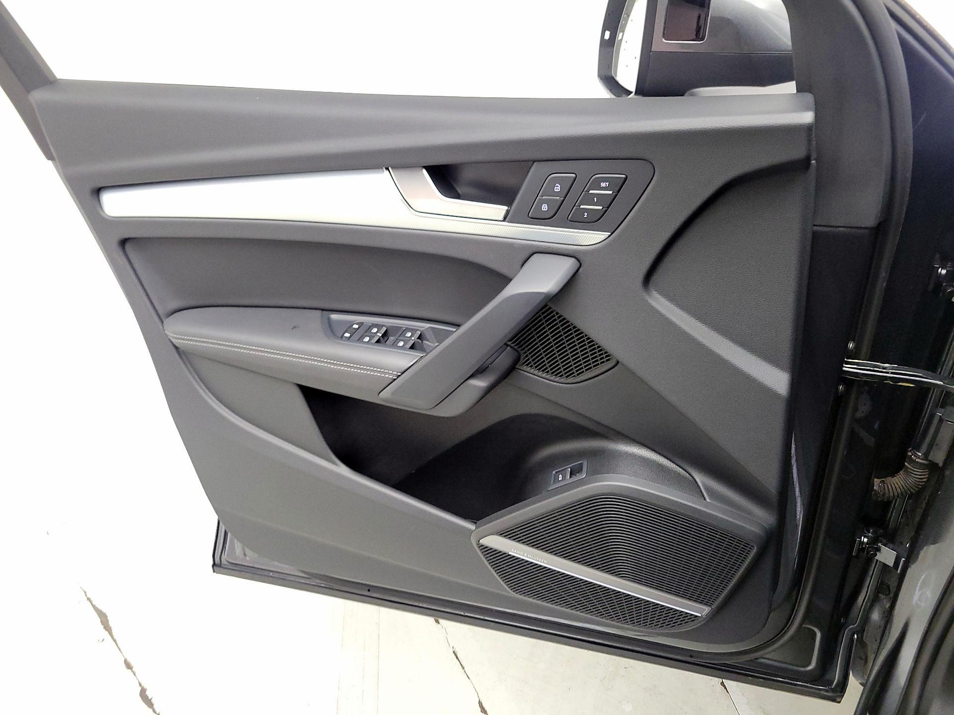 Thumbnail: 2024 Audi Q5 - 12