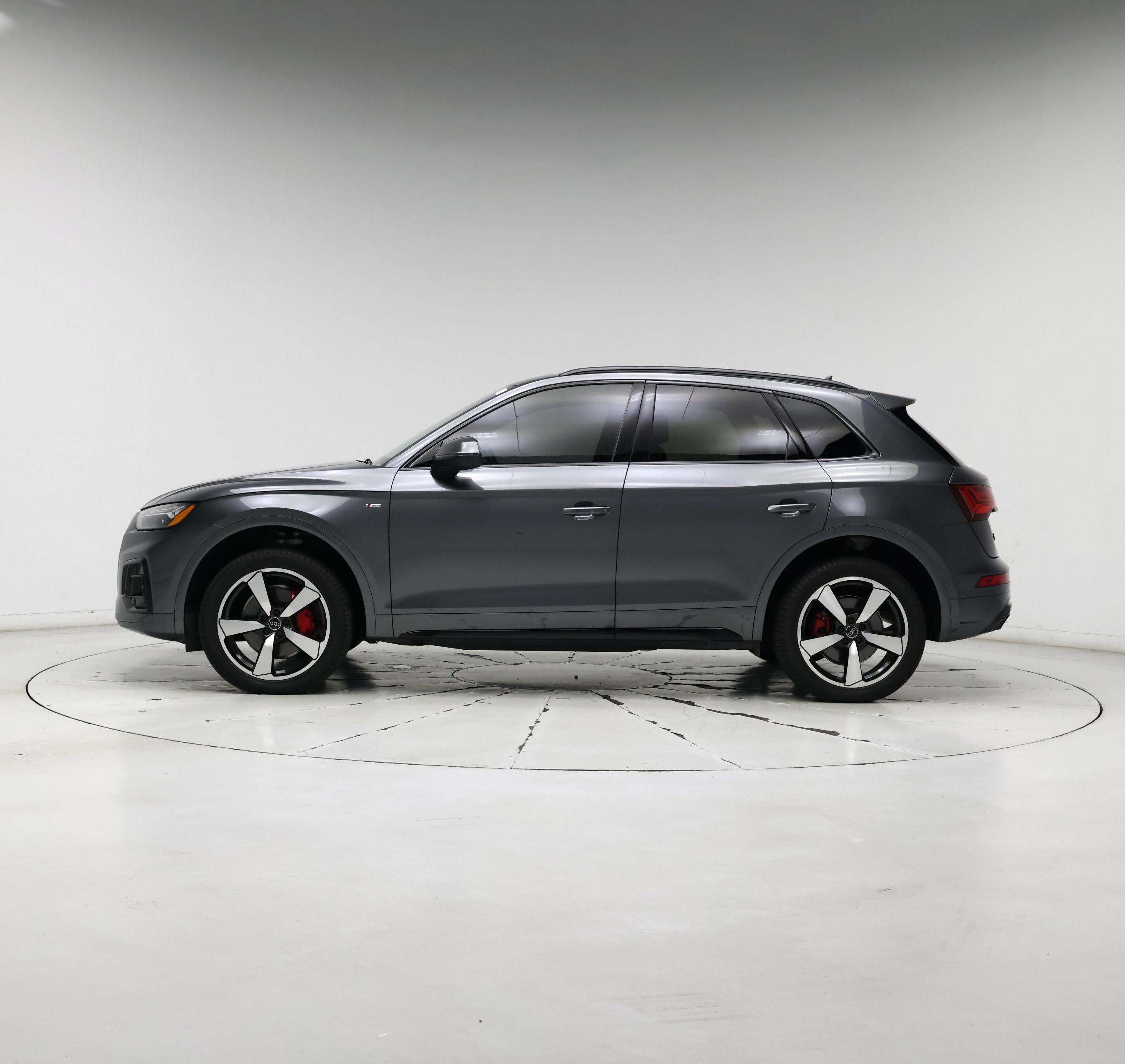 Thumbnail: 2024 Audi Q5 - 3