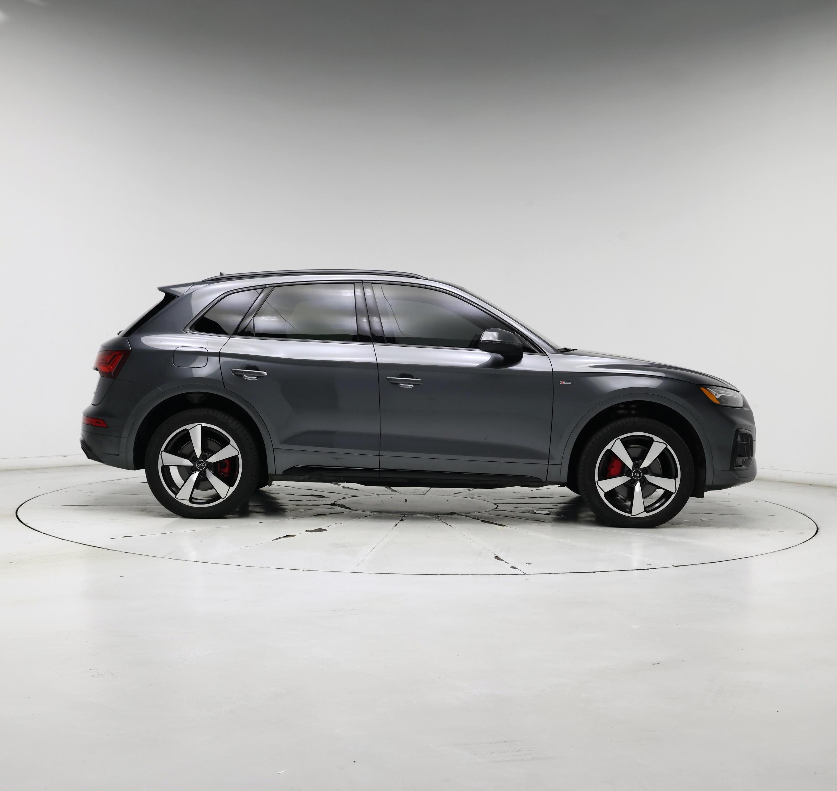 Thumbnail: 2024 Audi Q5 - 7