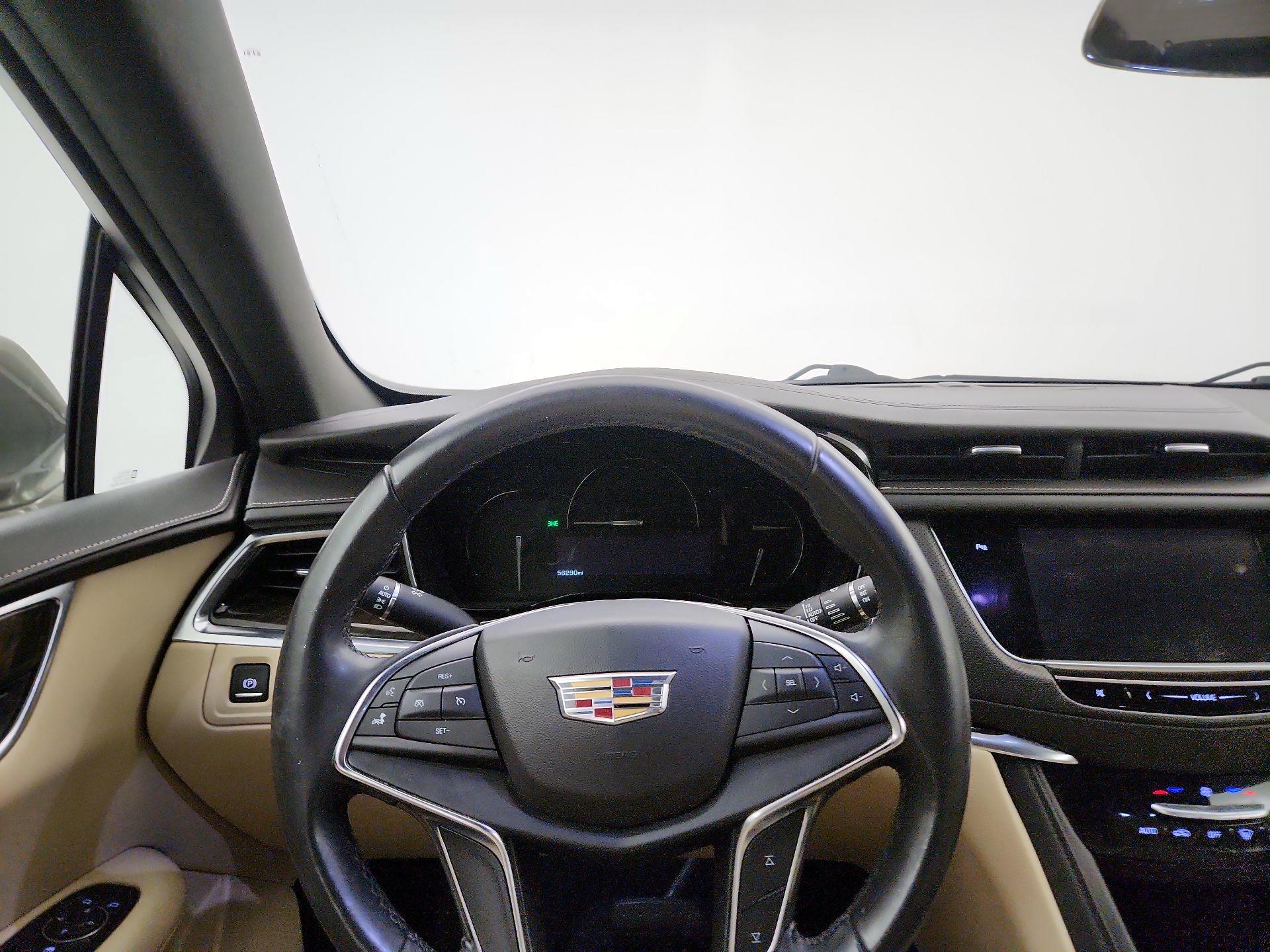 Thumbnail: 2018 Cadillac XT5 - 10