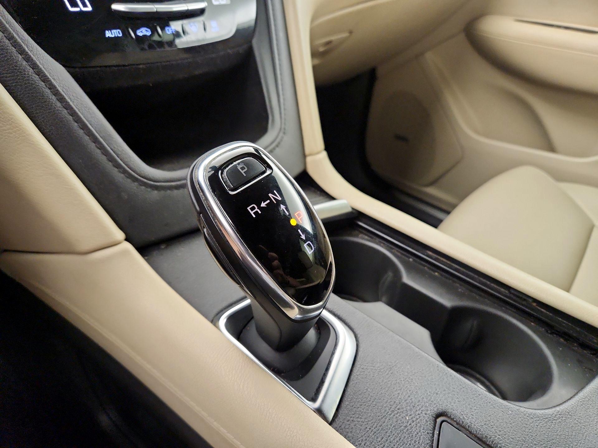 Thumbnail: 2018 Cadillac XT5 - 17