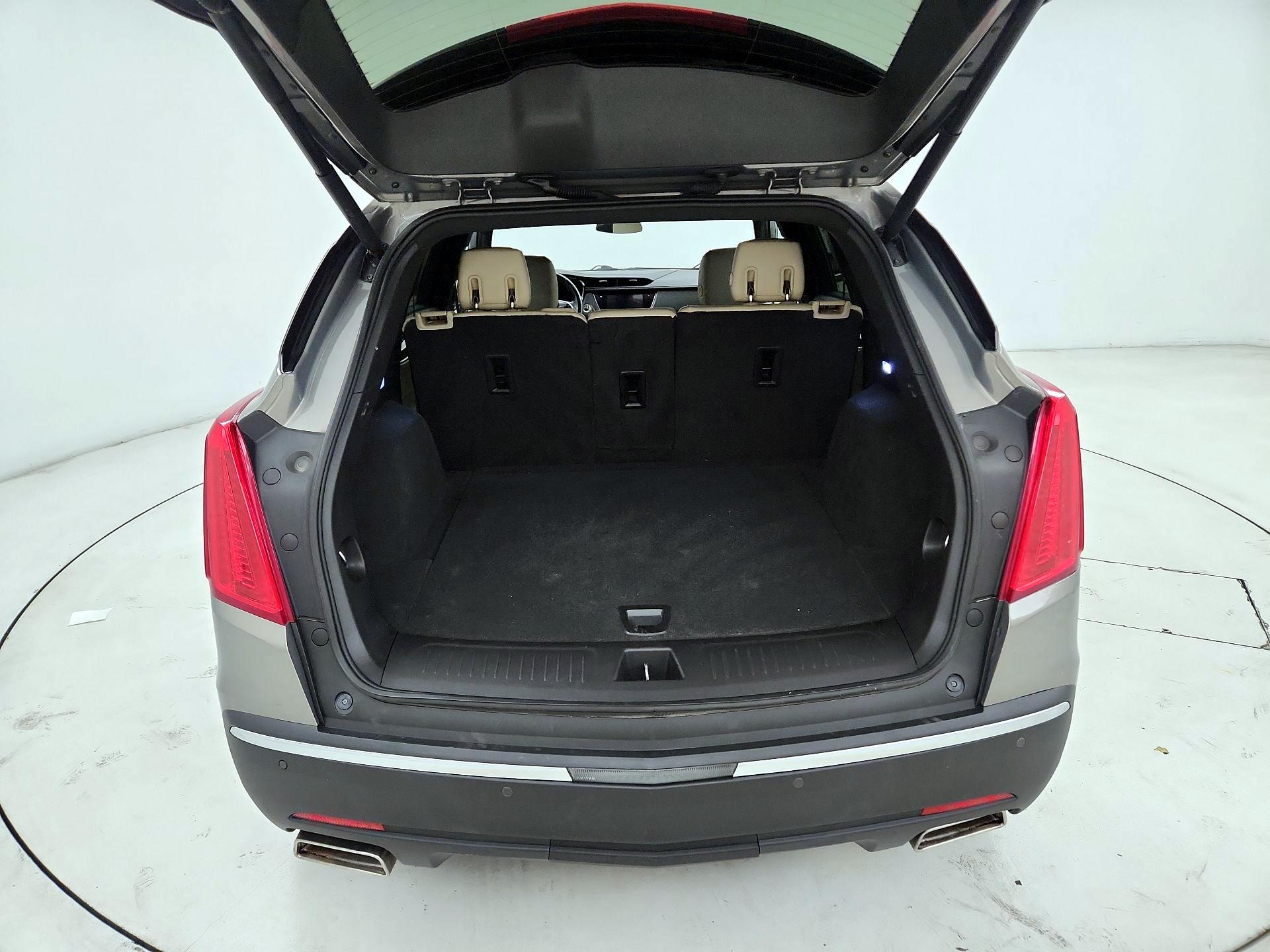 Thumbnail: 2018 Cadillac XT5 - 20