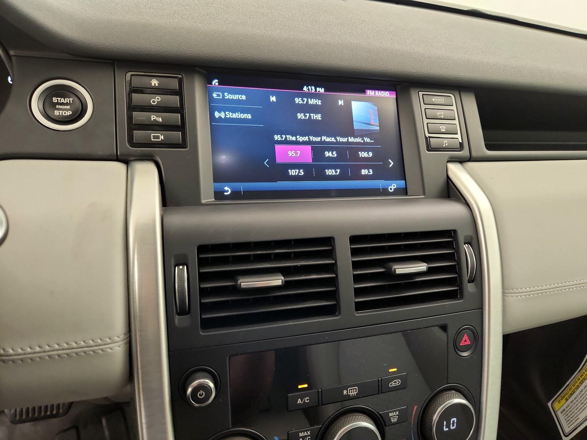 Thumbnail: 2018 Land Rover Discovery Sport - 15