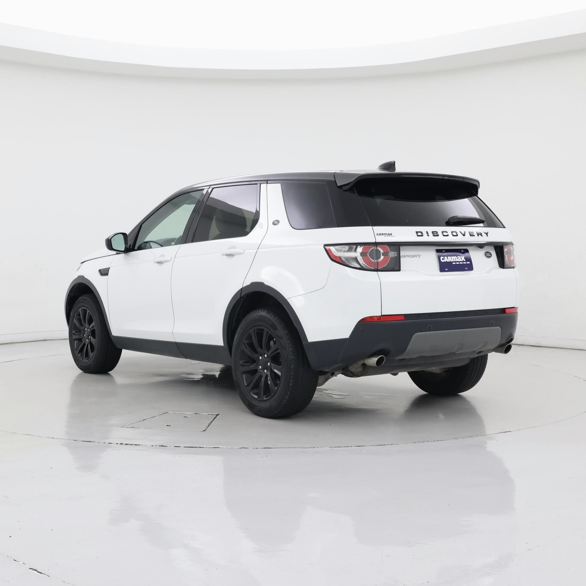 Thumbnail: 2018 Land Rover Discovery Sport - 2