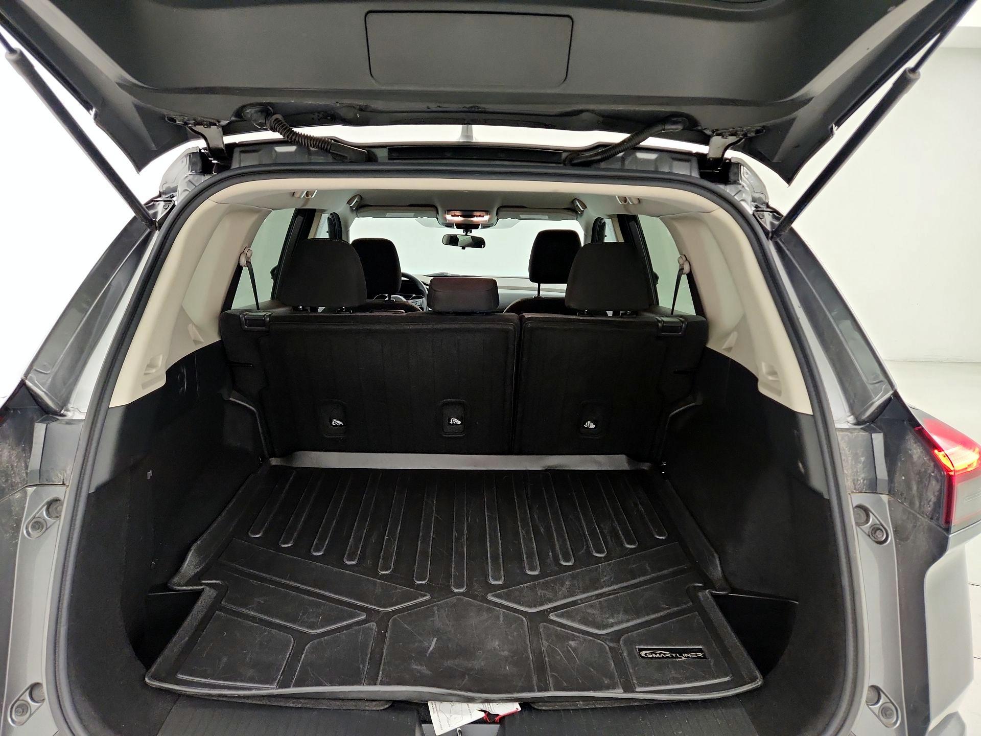 Thumbnail: 2021 Nissan Rogue - 20