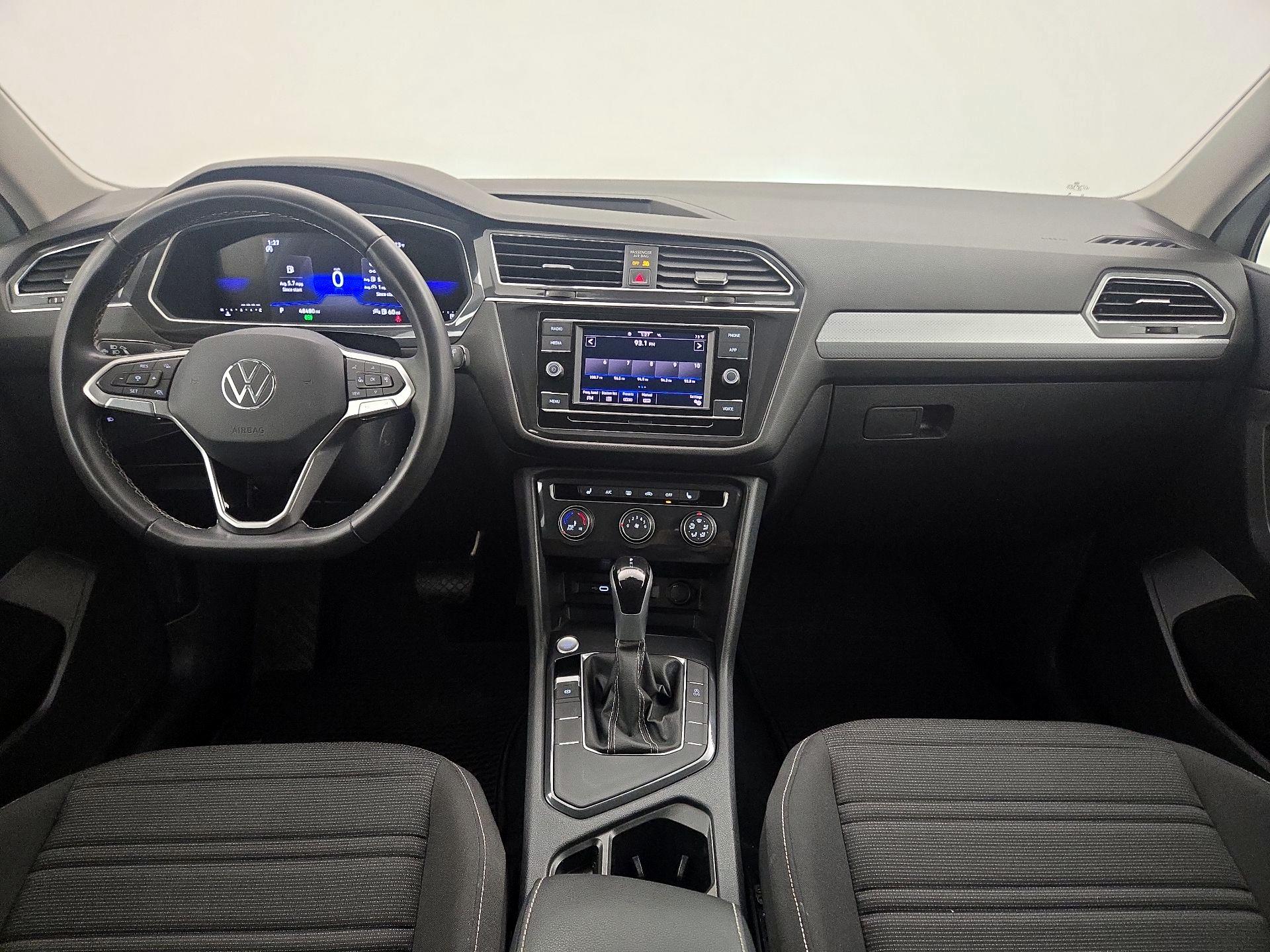 Thumbnail: 2023 Volkswagen Tiguan - 9