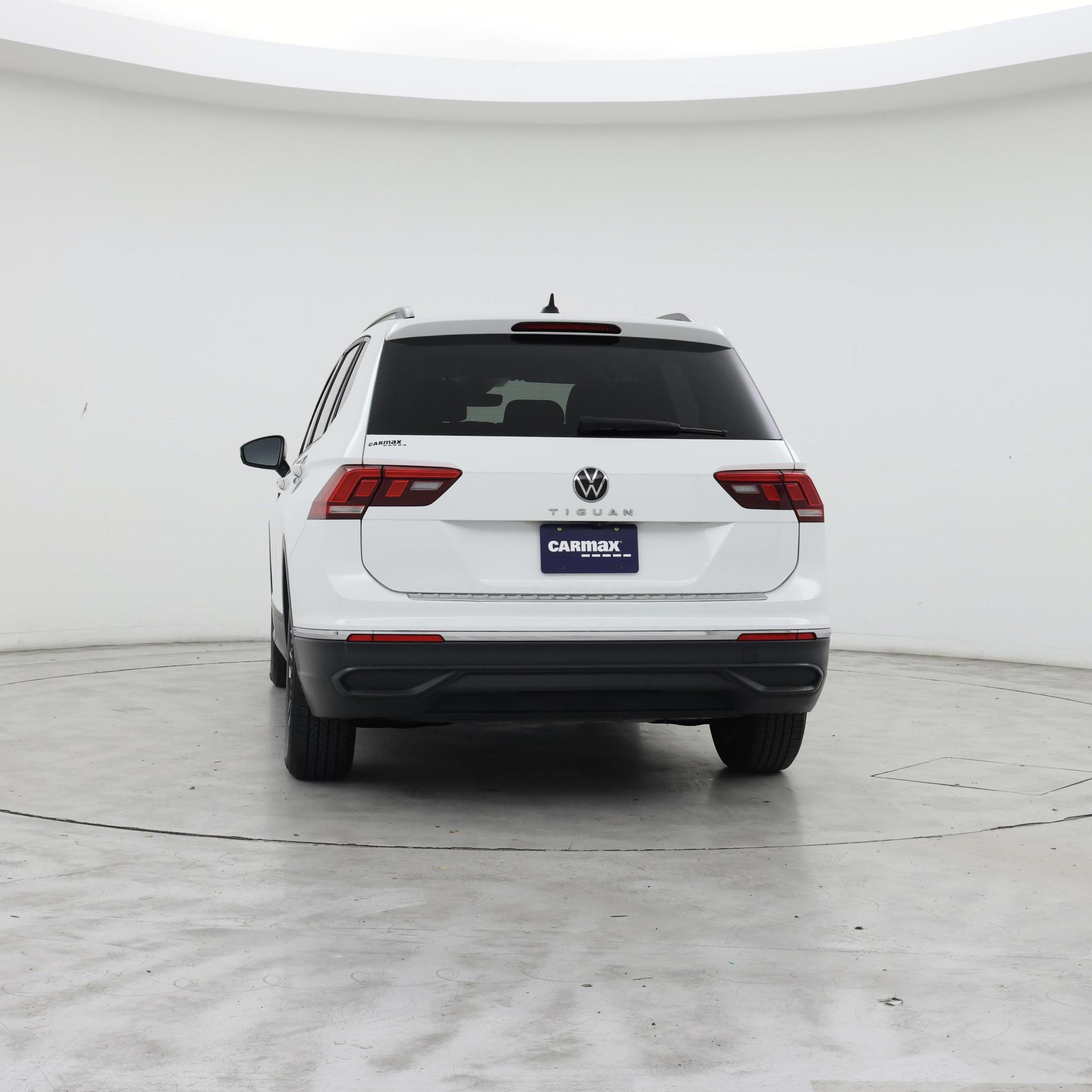 Thumbnail: 2023 Volkswagen Tiguan - 6
