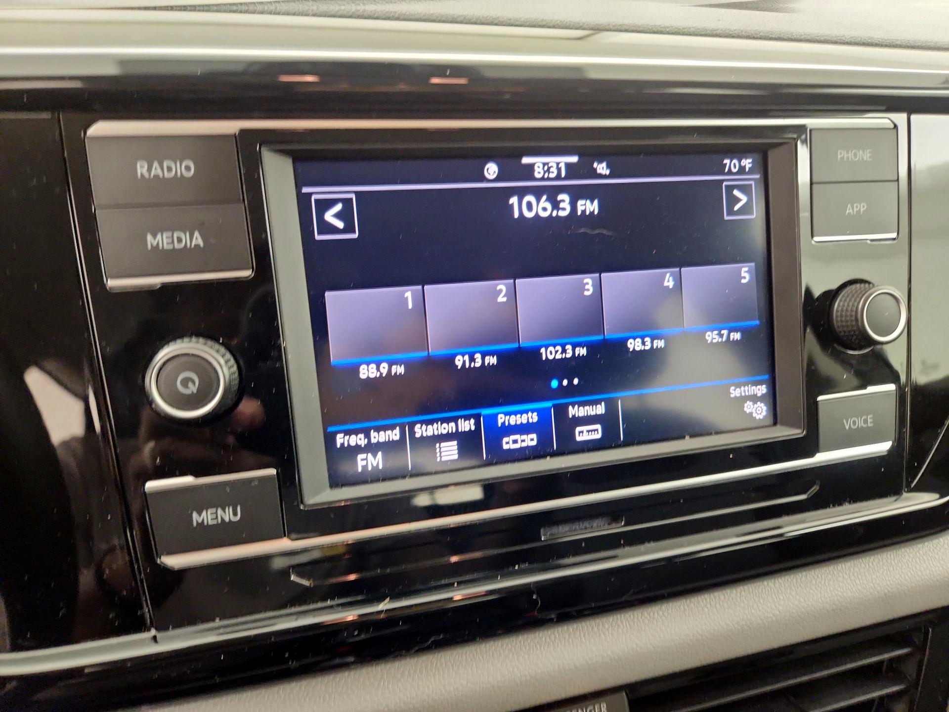 Thumbnail: 2024 Volkswagen Taos - 15