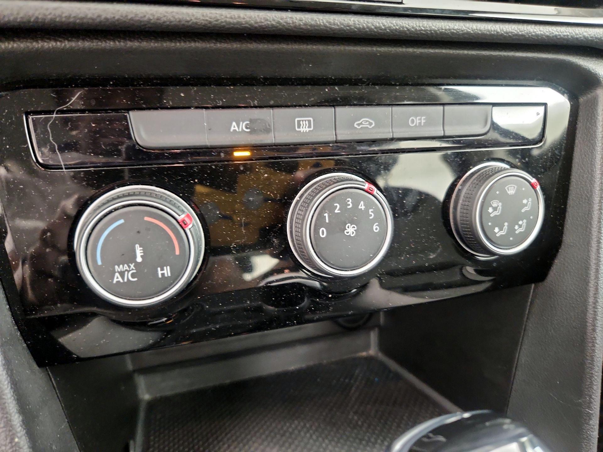 Thumbnail: 2024 Volkswagen Taos - 16