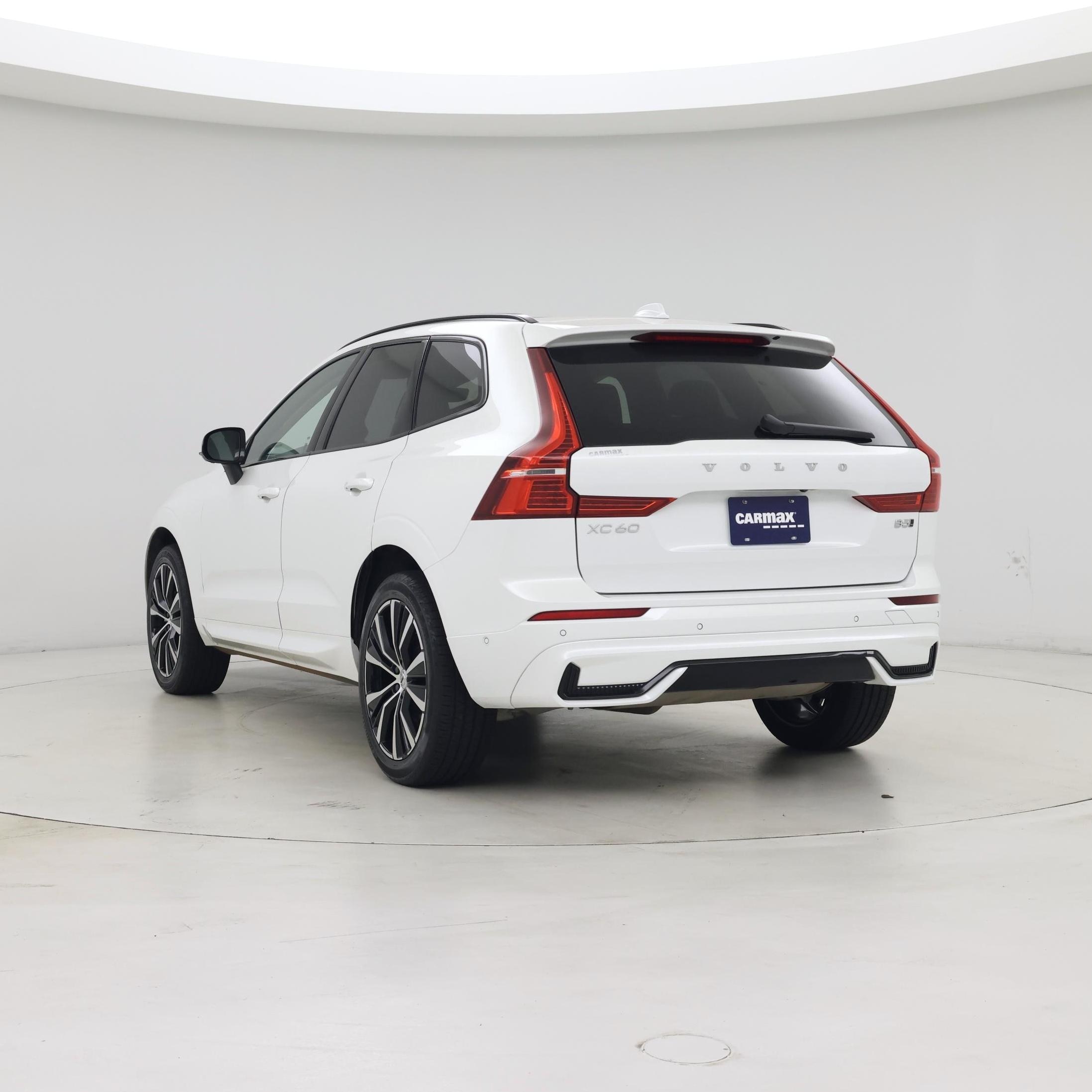 Thumbnail: 2025 Volvo XC60 - 2