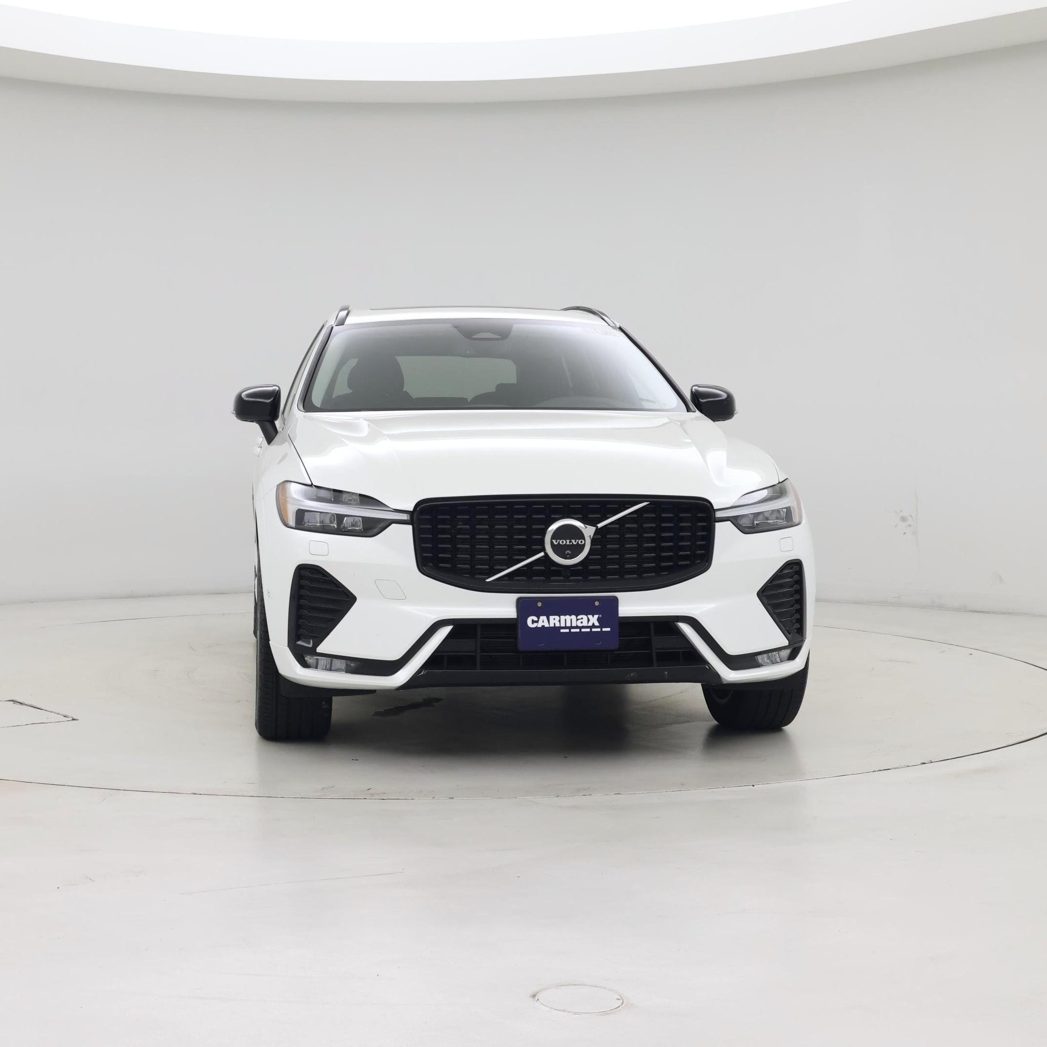 Thumbnail: 2025 Volvo XC60 - 5