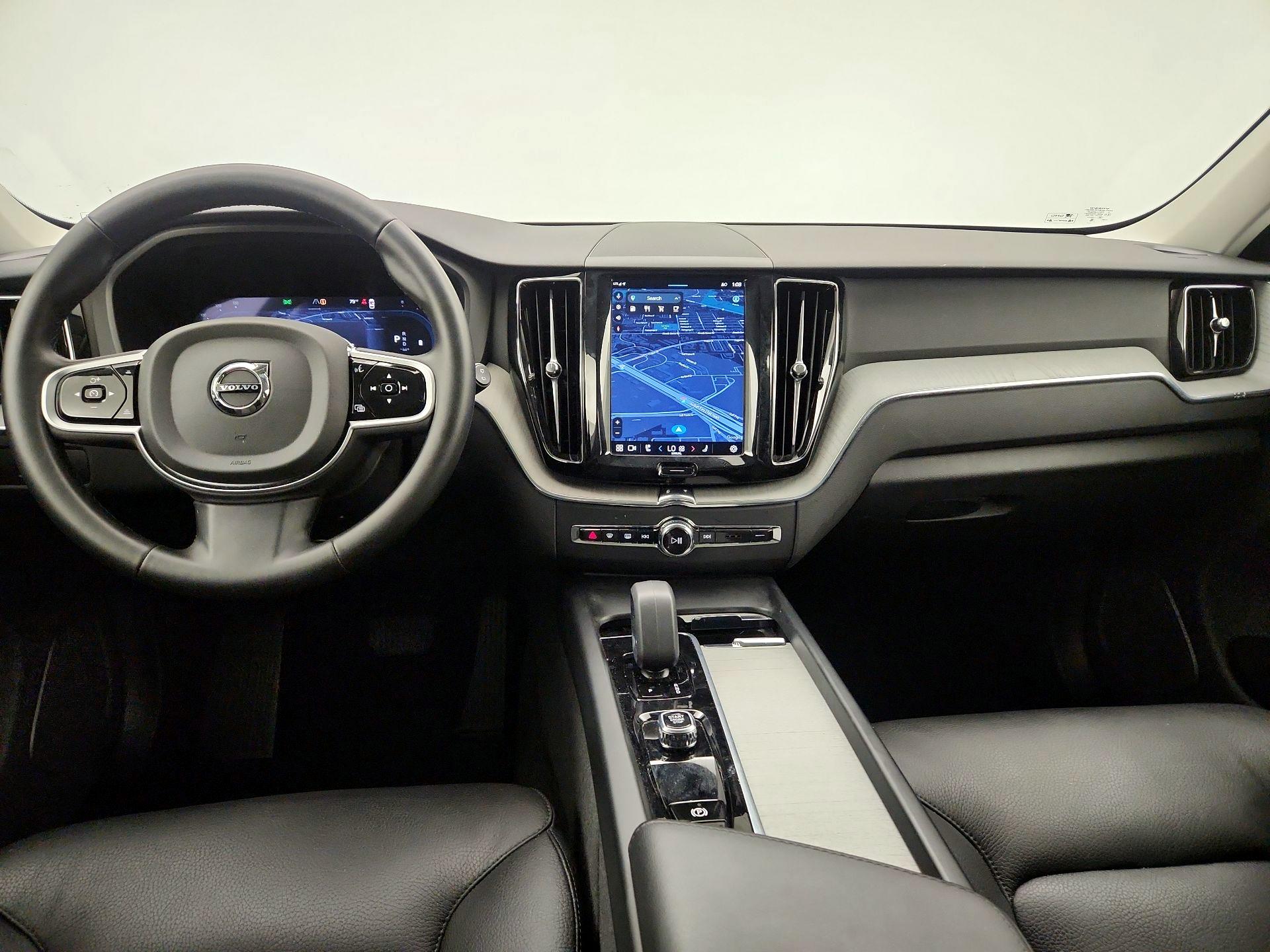 Thumbnail: 2025 Volvo XC60 - 9