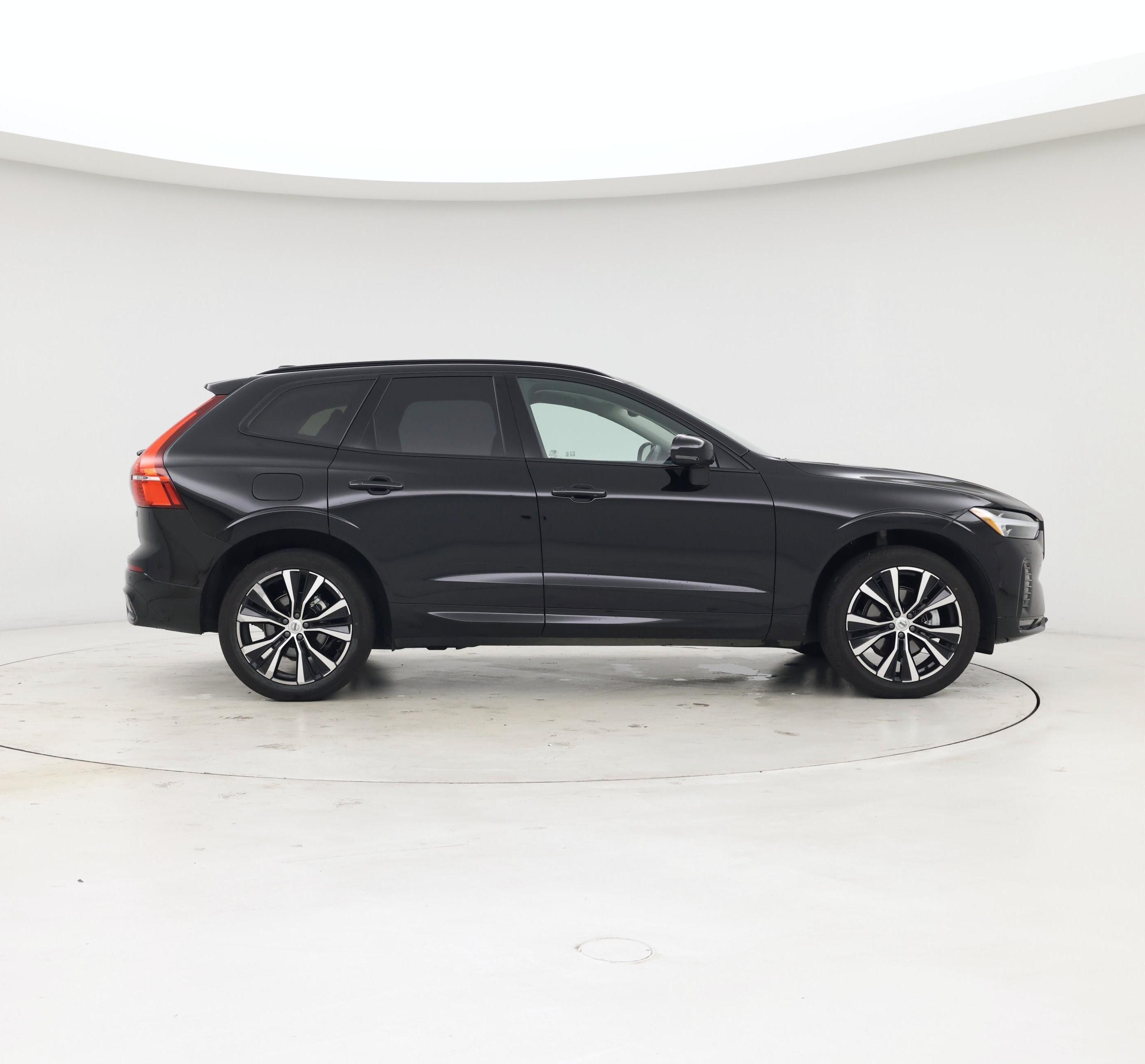 Thumbnail: 2025 Volvo XC60 - 7