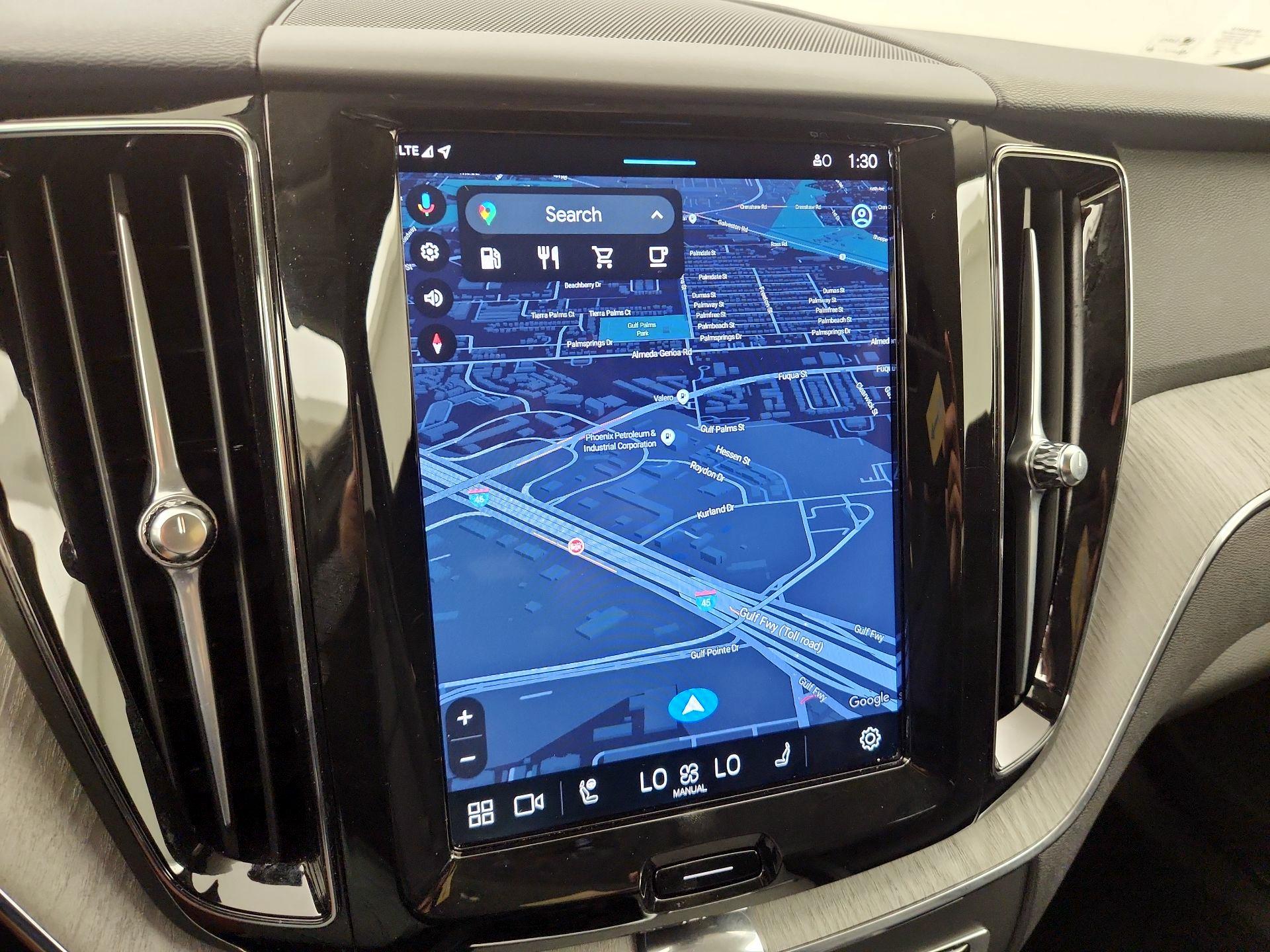 Thumbnail: 2025 Volvo XC60 - 14