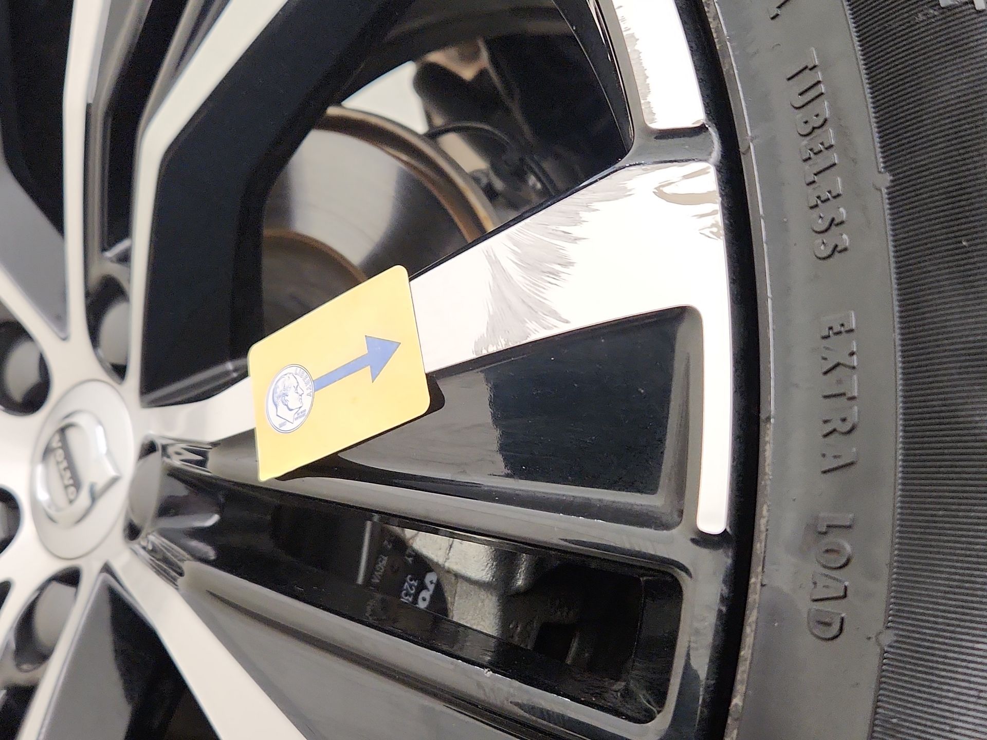 Thumbnail: 2025 Volvo XC60 - 19