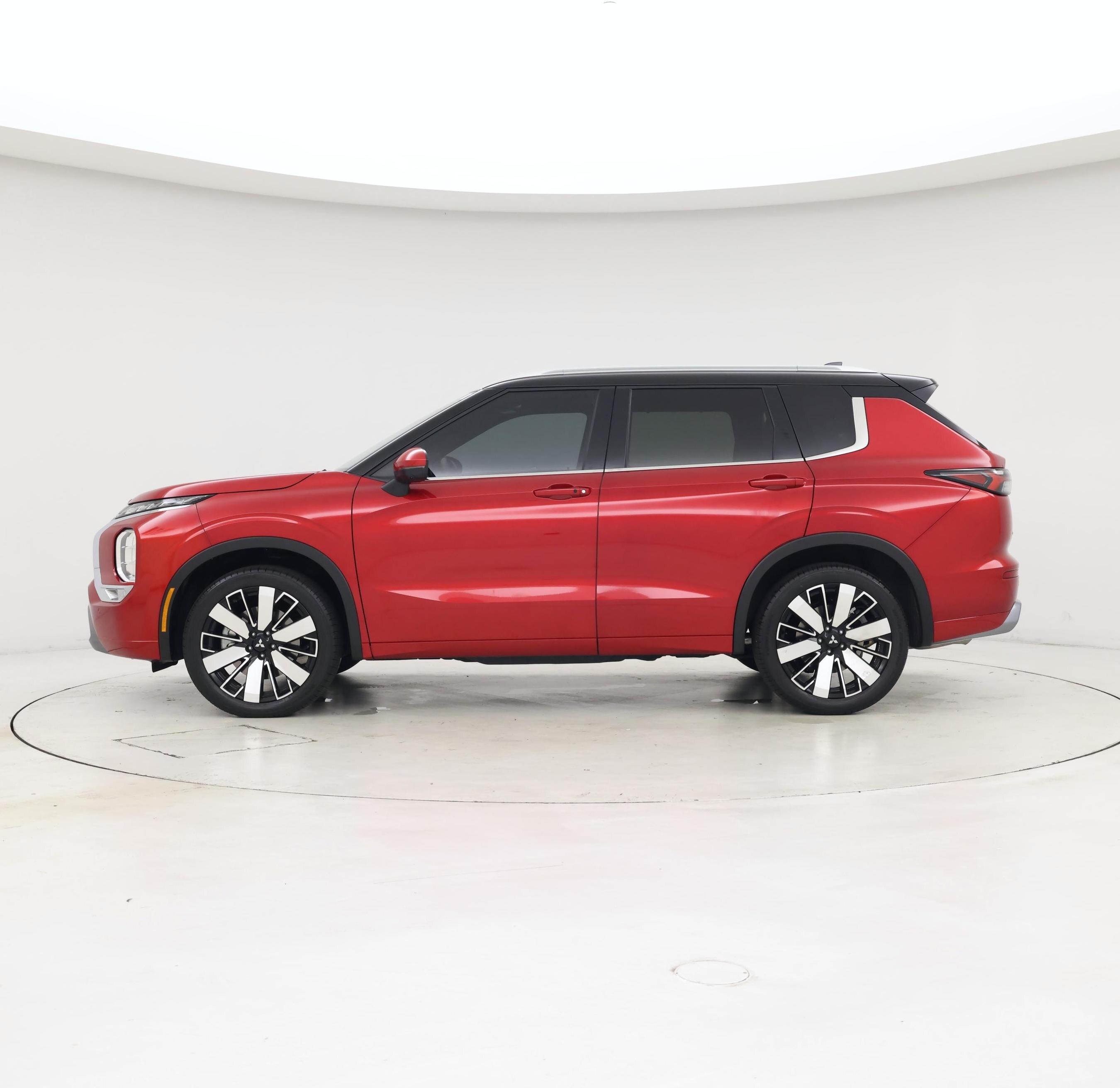 Thumbnail: 2025 Mitsubishi Outlander - 3