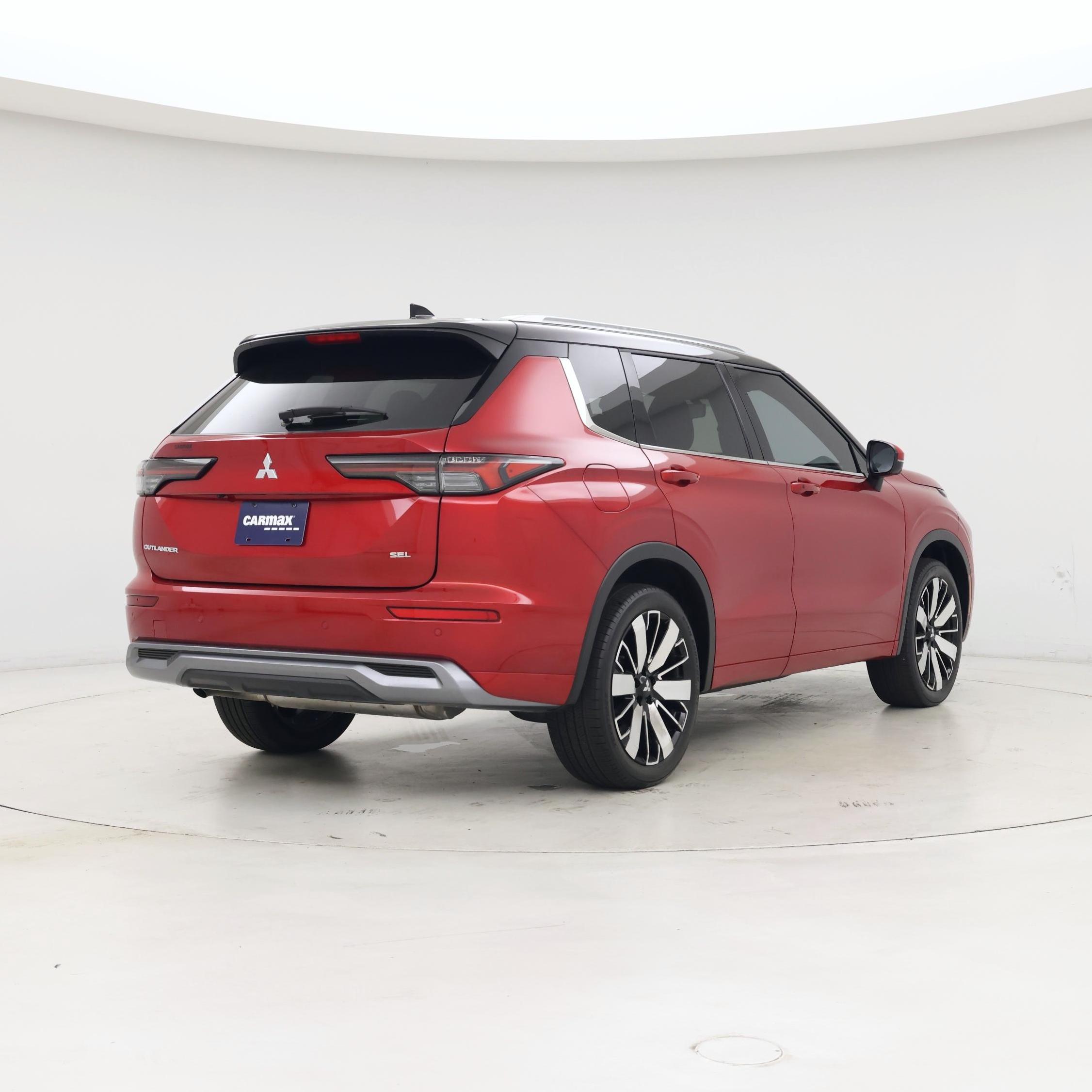 Thumbnail: 2025 Mitsubishi Outlander - 8