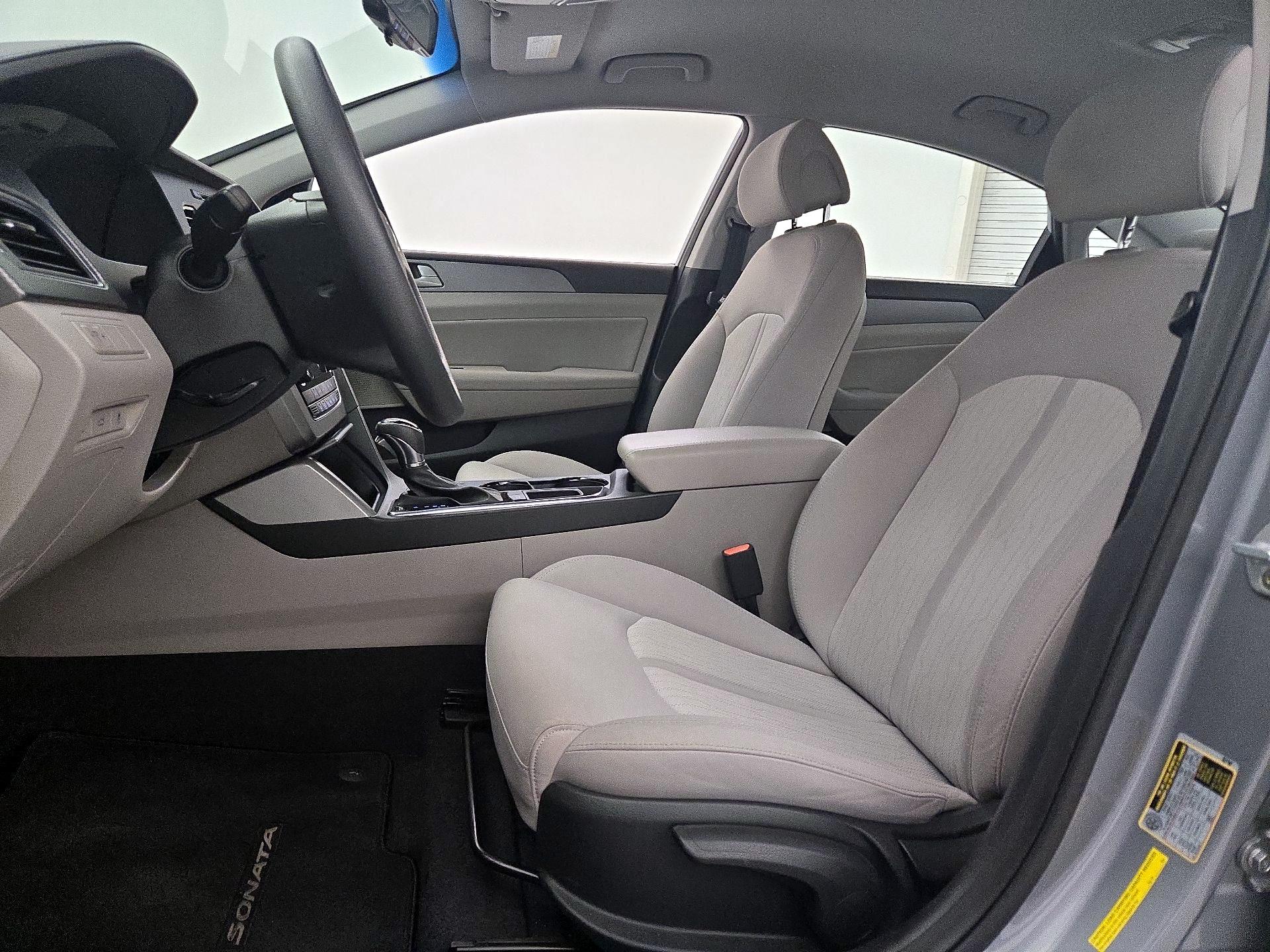 Thumbnail: 2016 Hyundai Sonata - 11