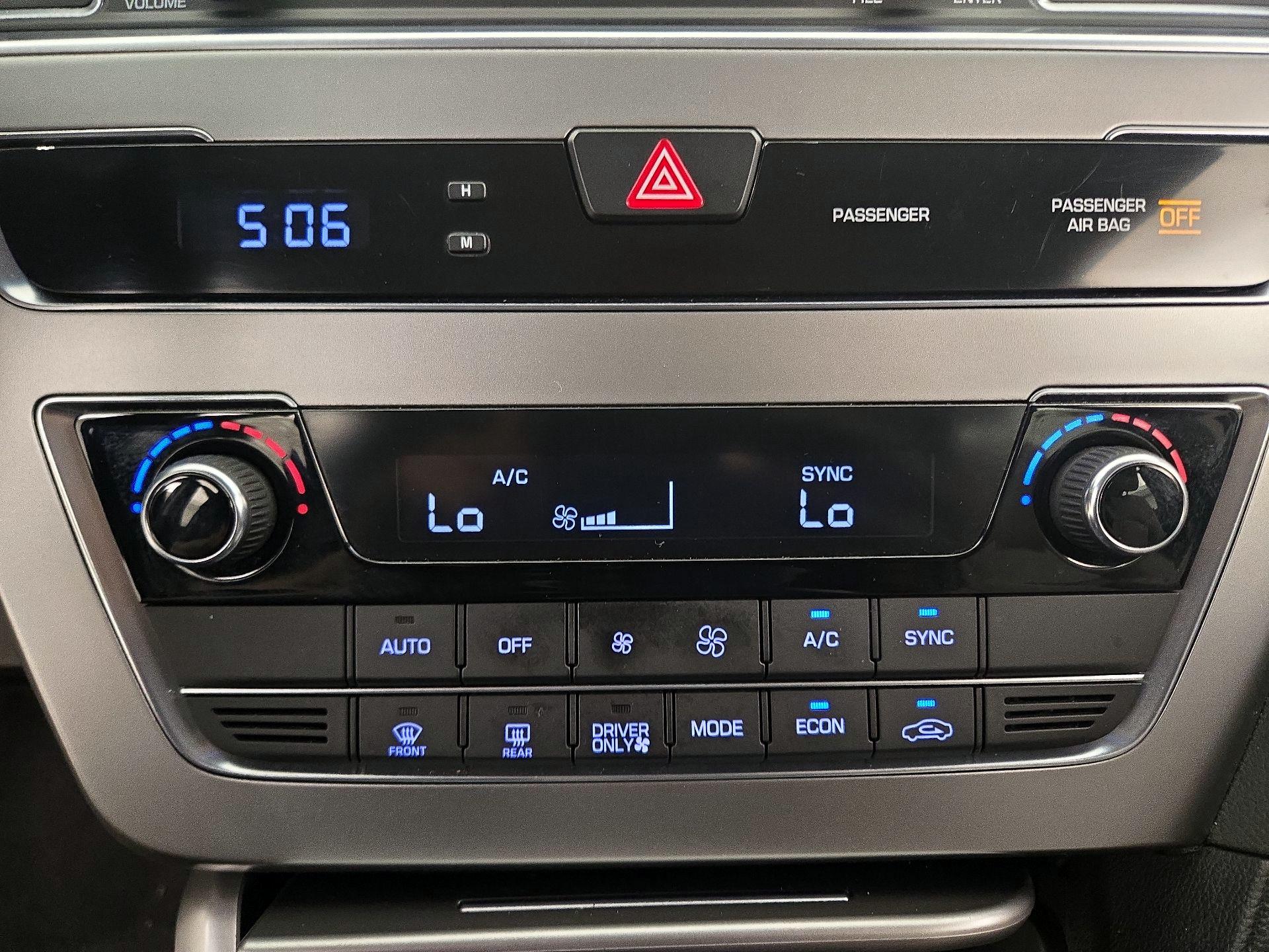 Thumbnail: 2016 Hyundai Sonata - 16