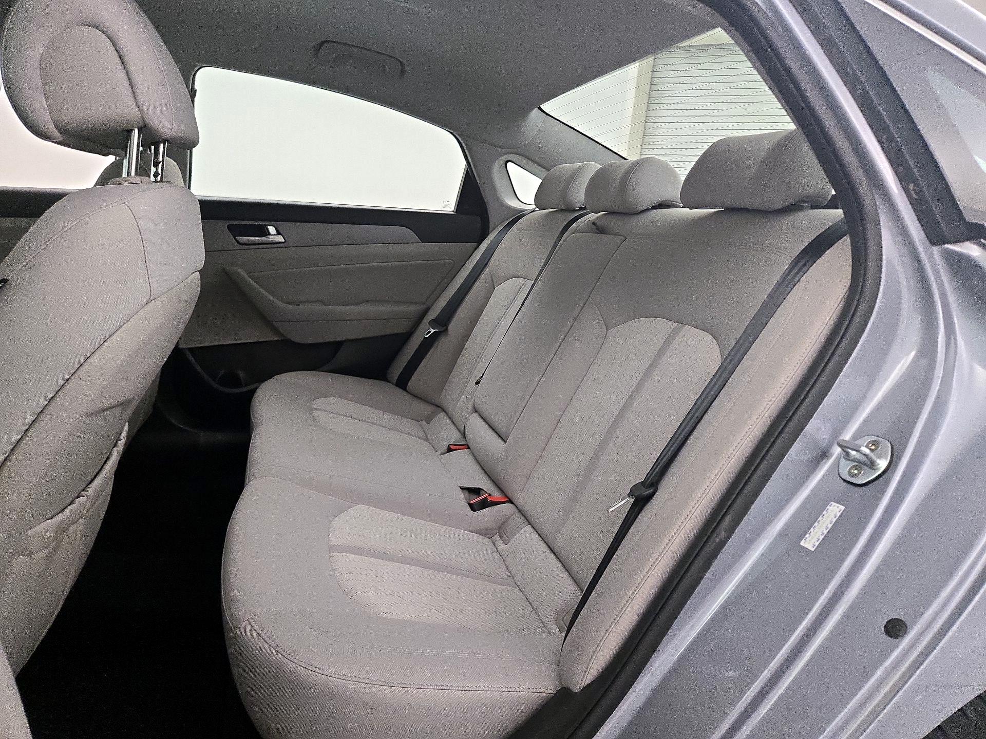 Thumbnail: 2016 Hyundai Sonata - 19