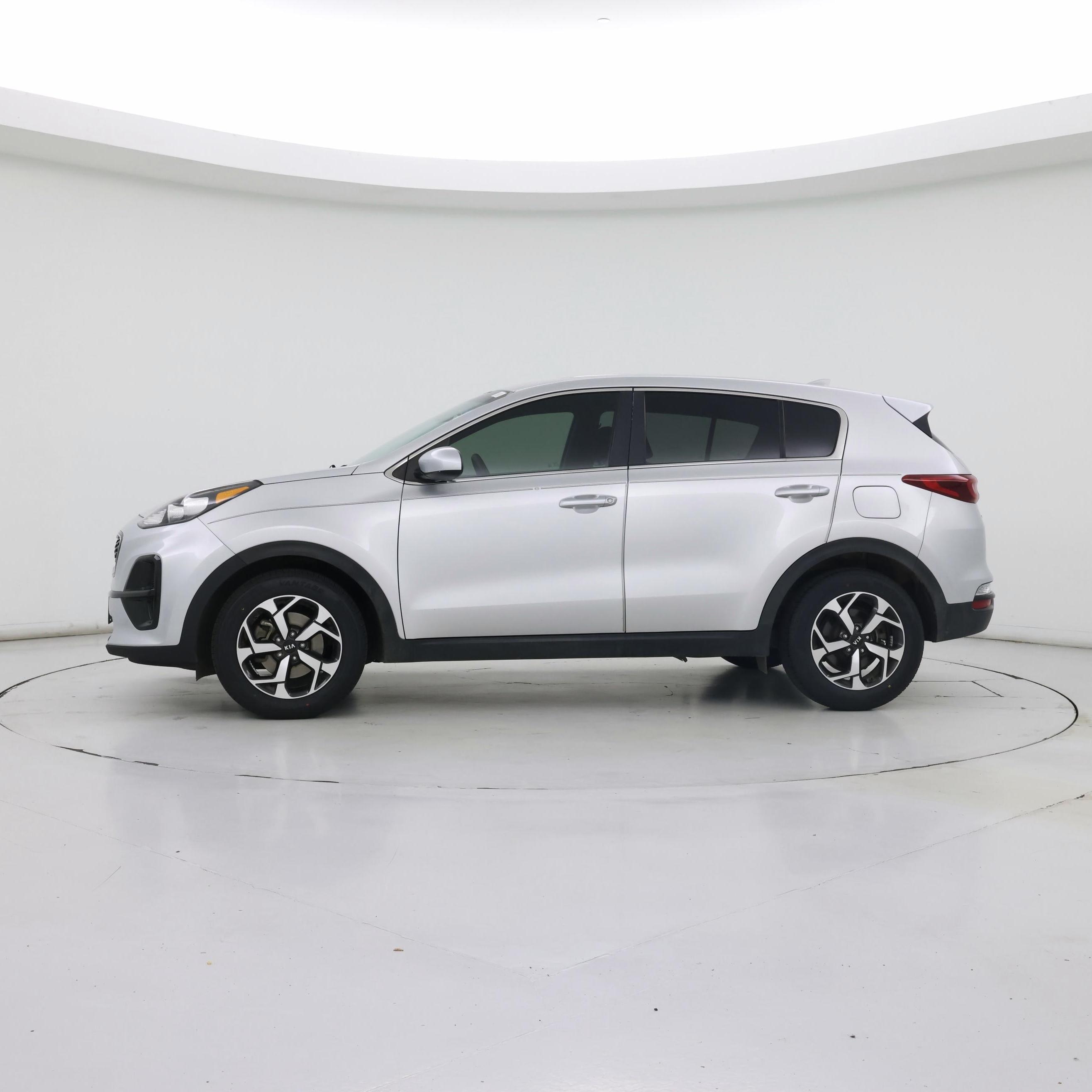 Thumbnail: 2021 Kia Sportage - 3