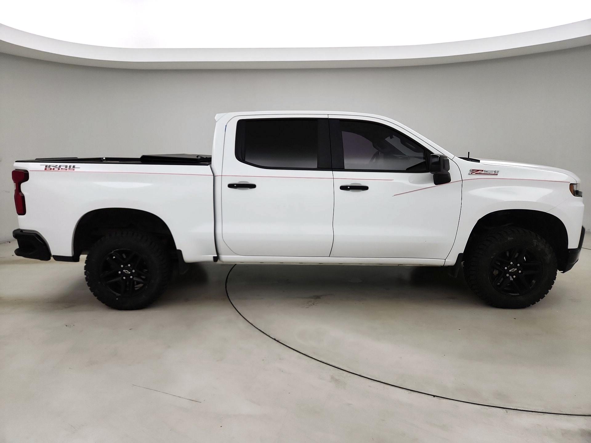 Thumbnail: 2019 Chevrolet Silverado 1500 - 4