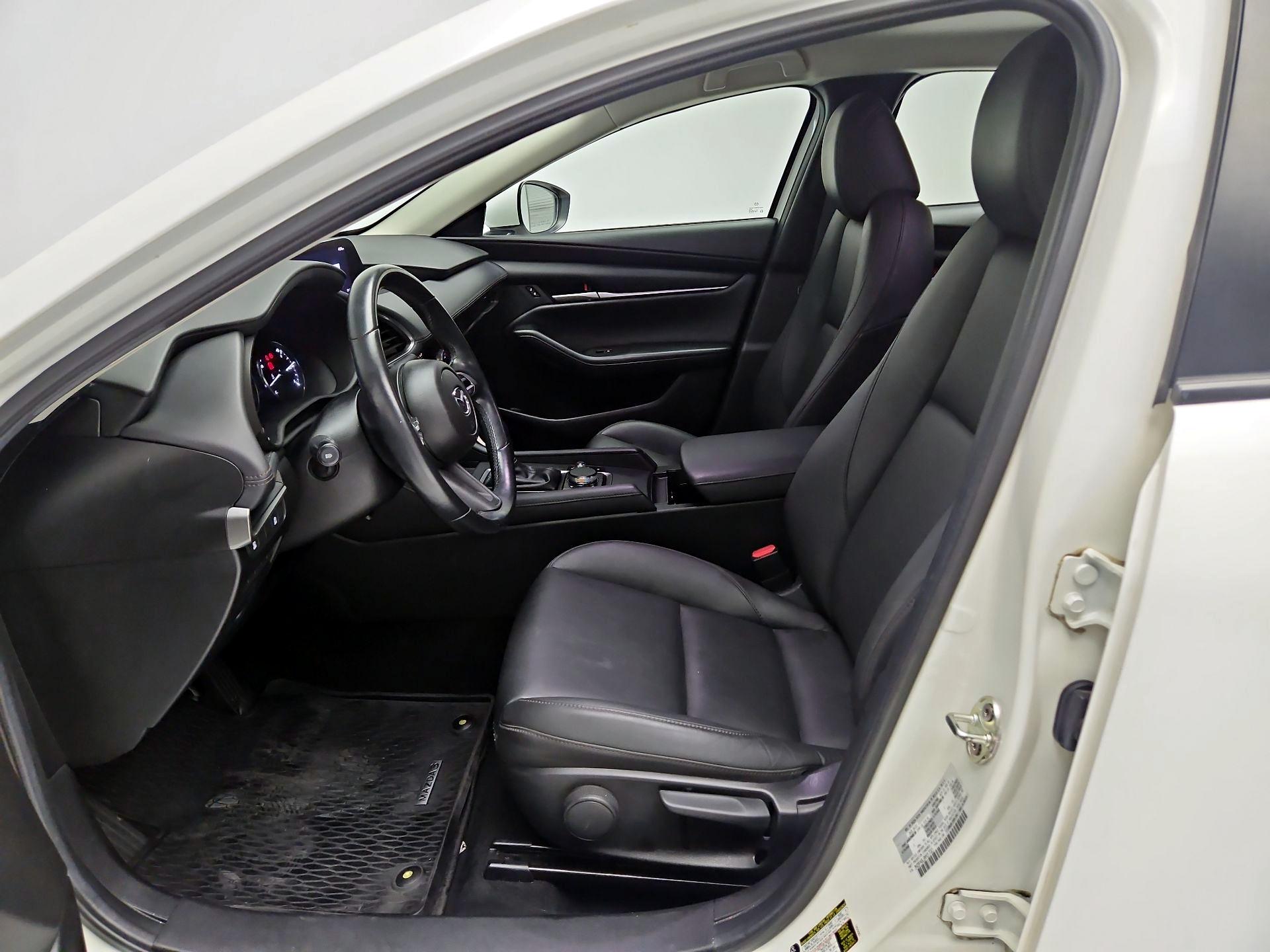 Thumbnail: 2022 Mazda Mazda3 - 11