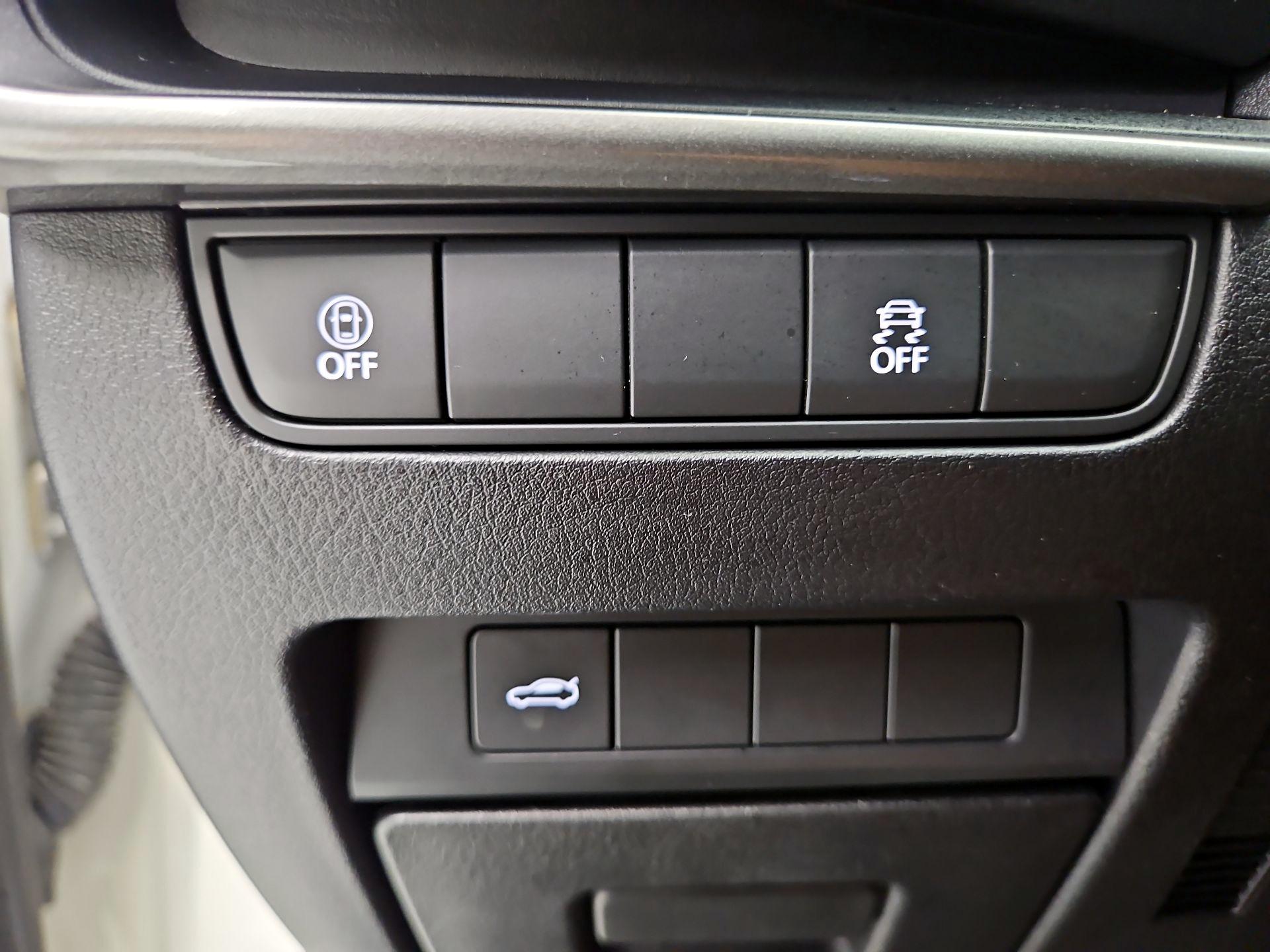 Thumbnail: 2022 Mazda Mazda3 - 13