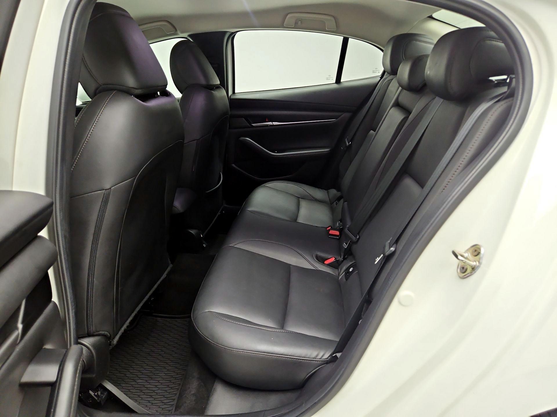 Thumbnail: 2022 Mazda Mazda3 - 19