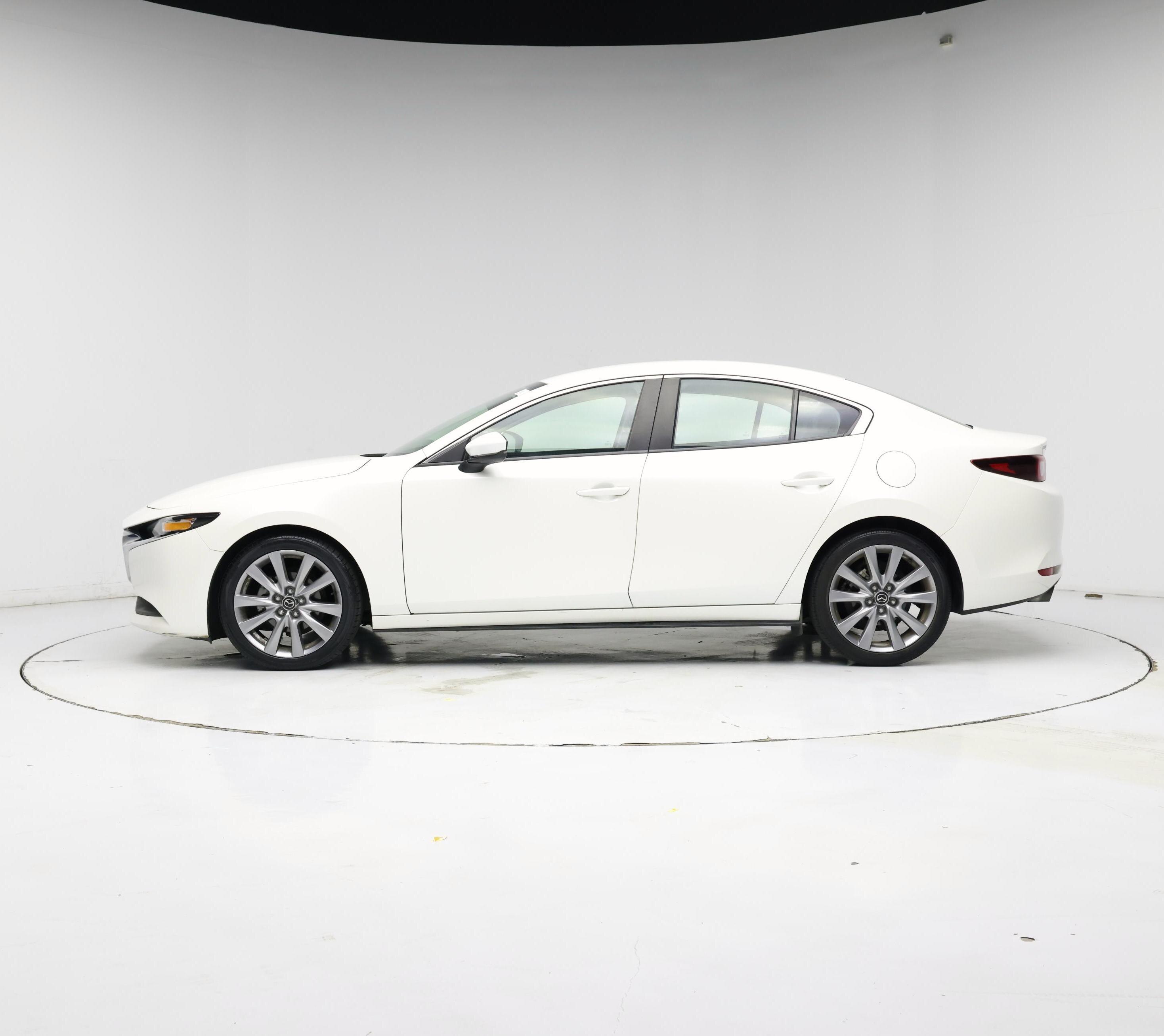 Thumbnail: 2022 Mazda Mazda3 - 3