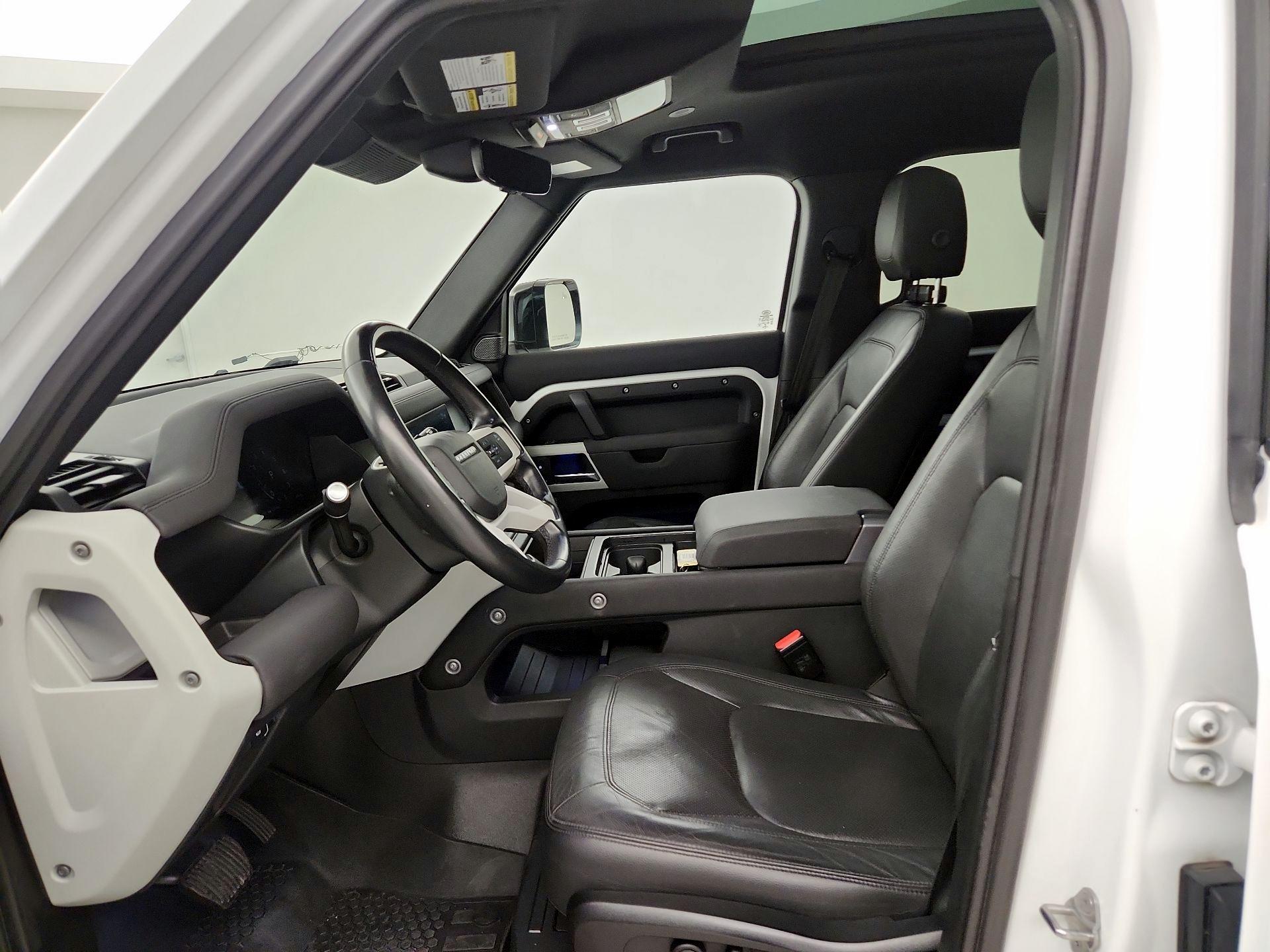 Thumbnail: 2023 Land Rover Defender - 9