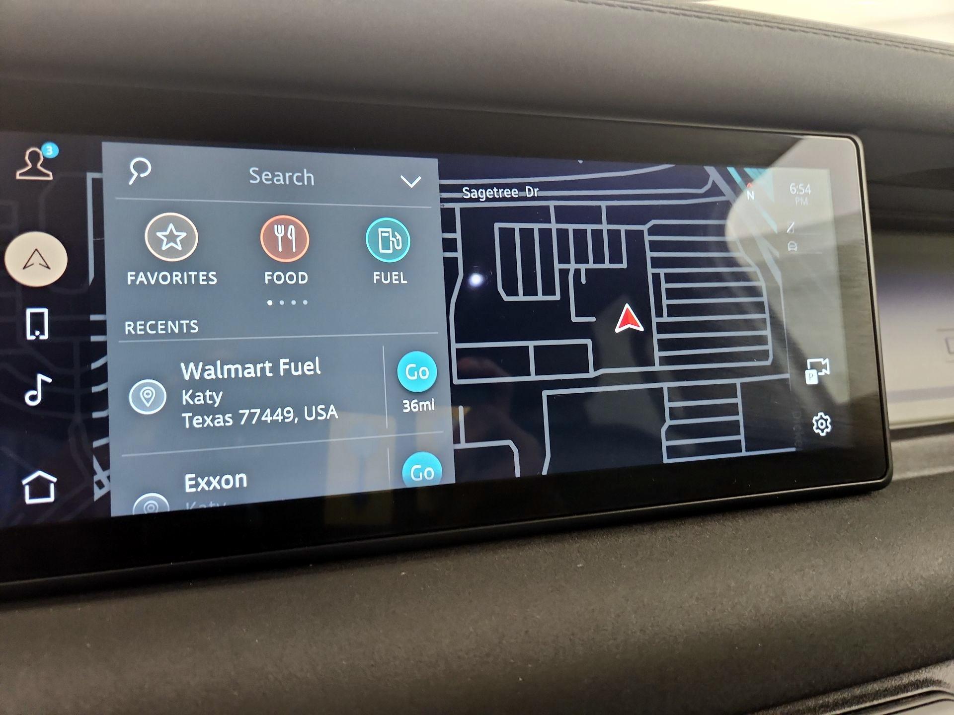 Thumbnail: 2023 Land Rover Defender - 12