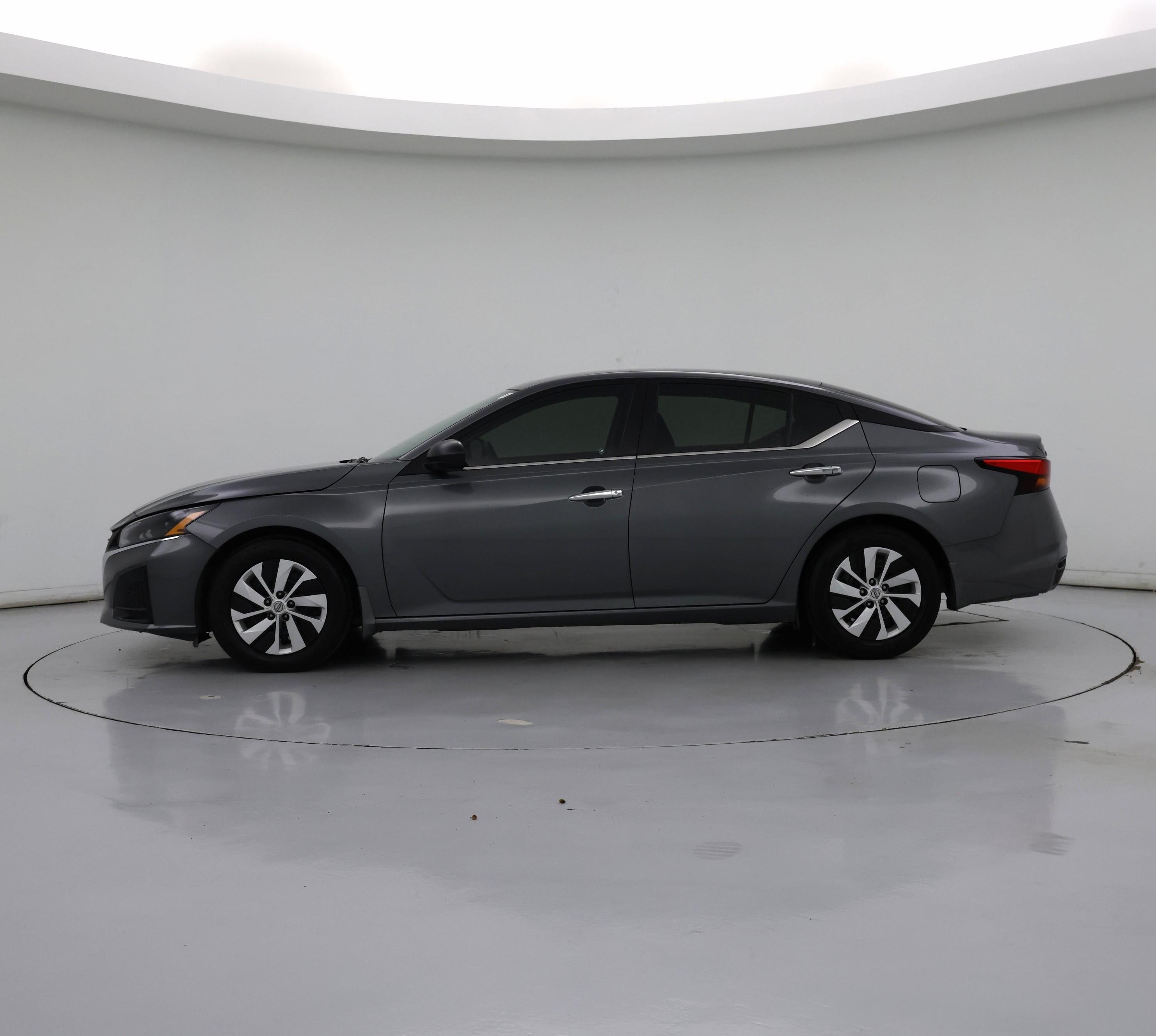 Thumbnail: 2024 Nissan Altima - 3