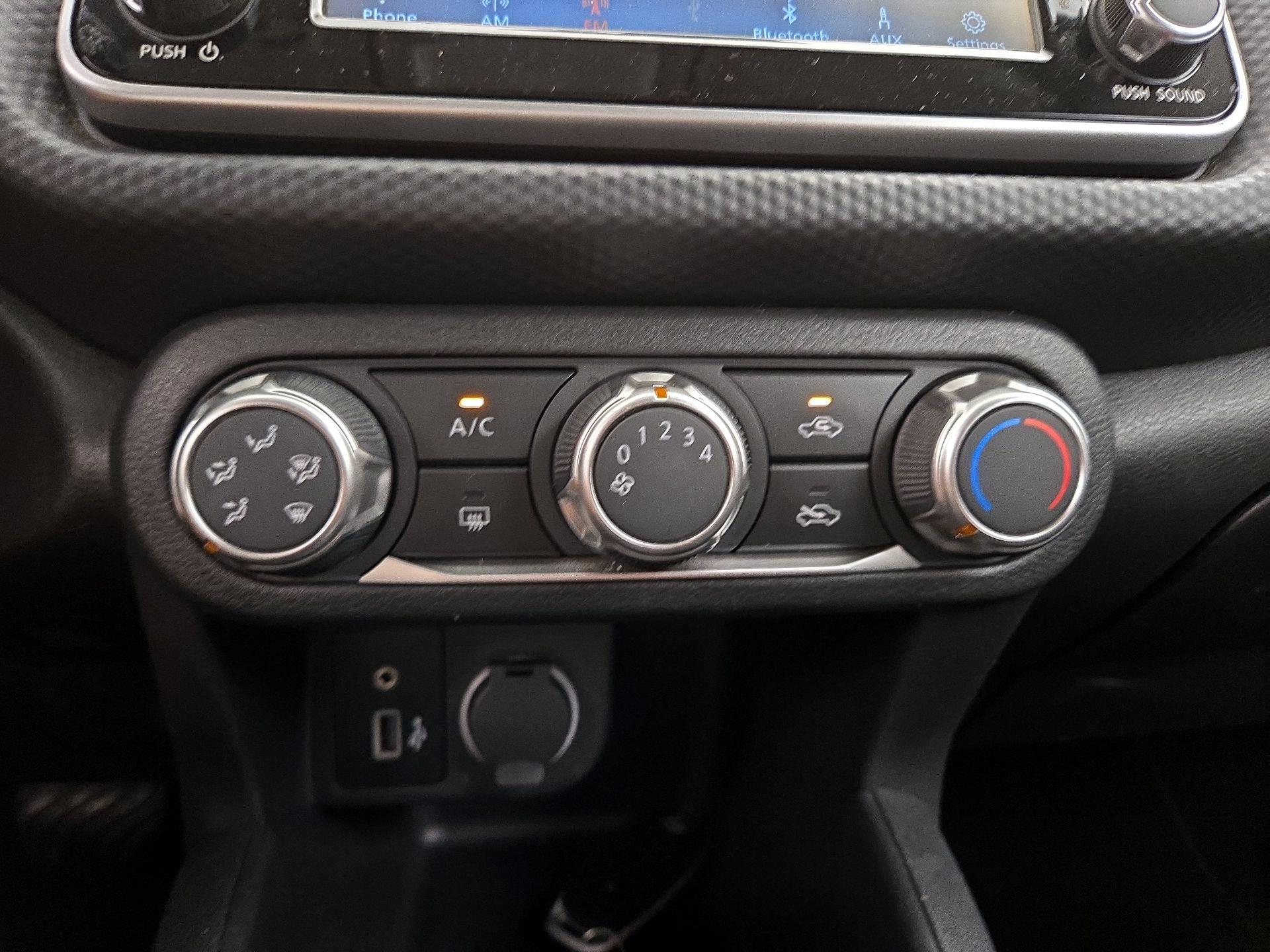 Thumbnail: 2024 Nissan Kicks - 16