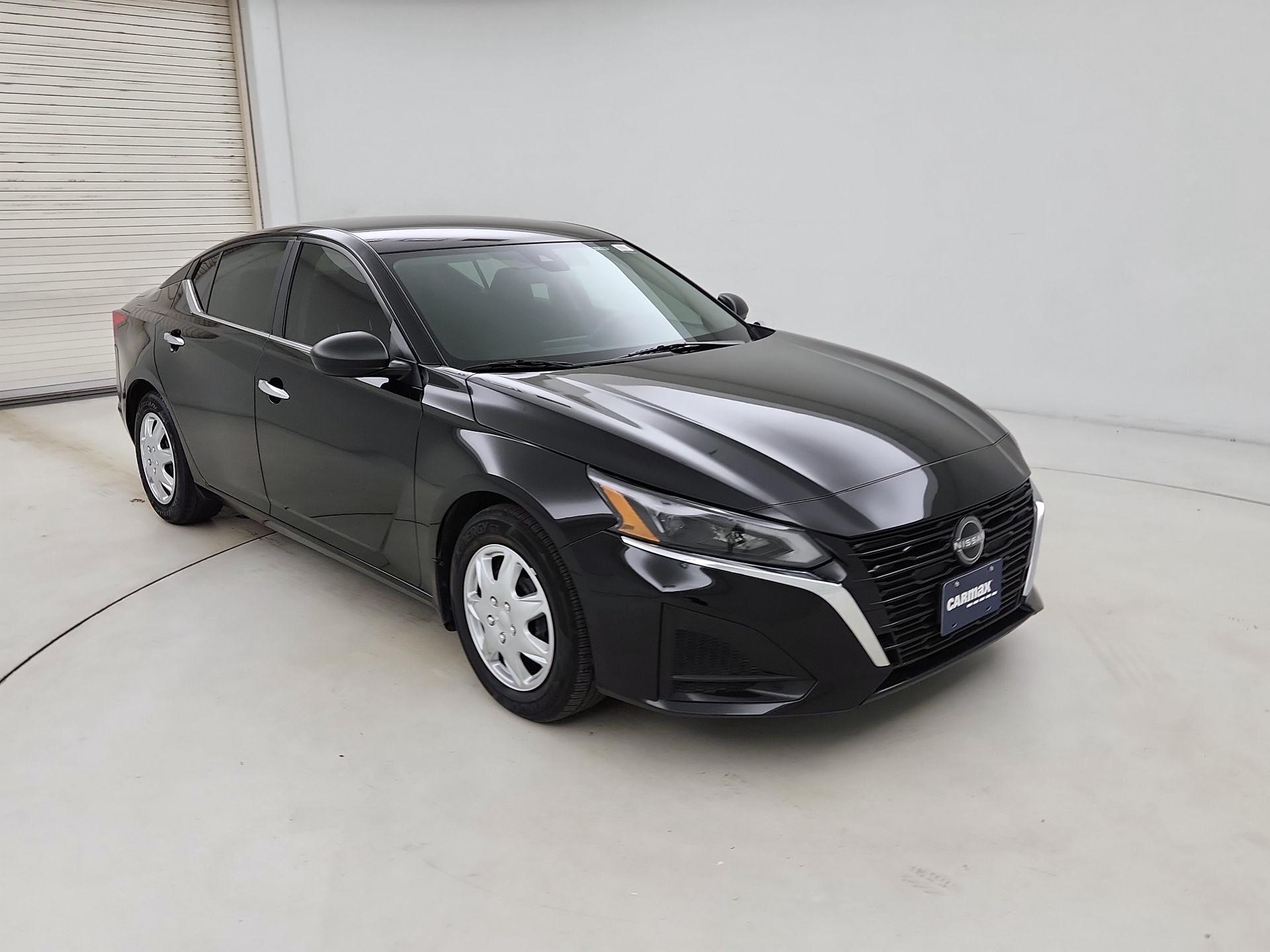 Thumbnail: 2024 Nissan Altima - 1