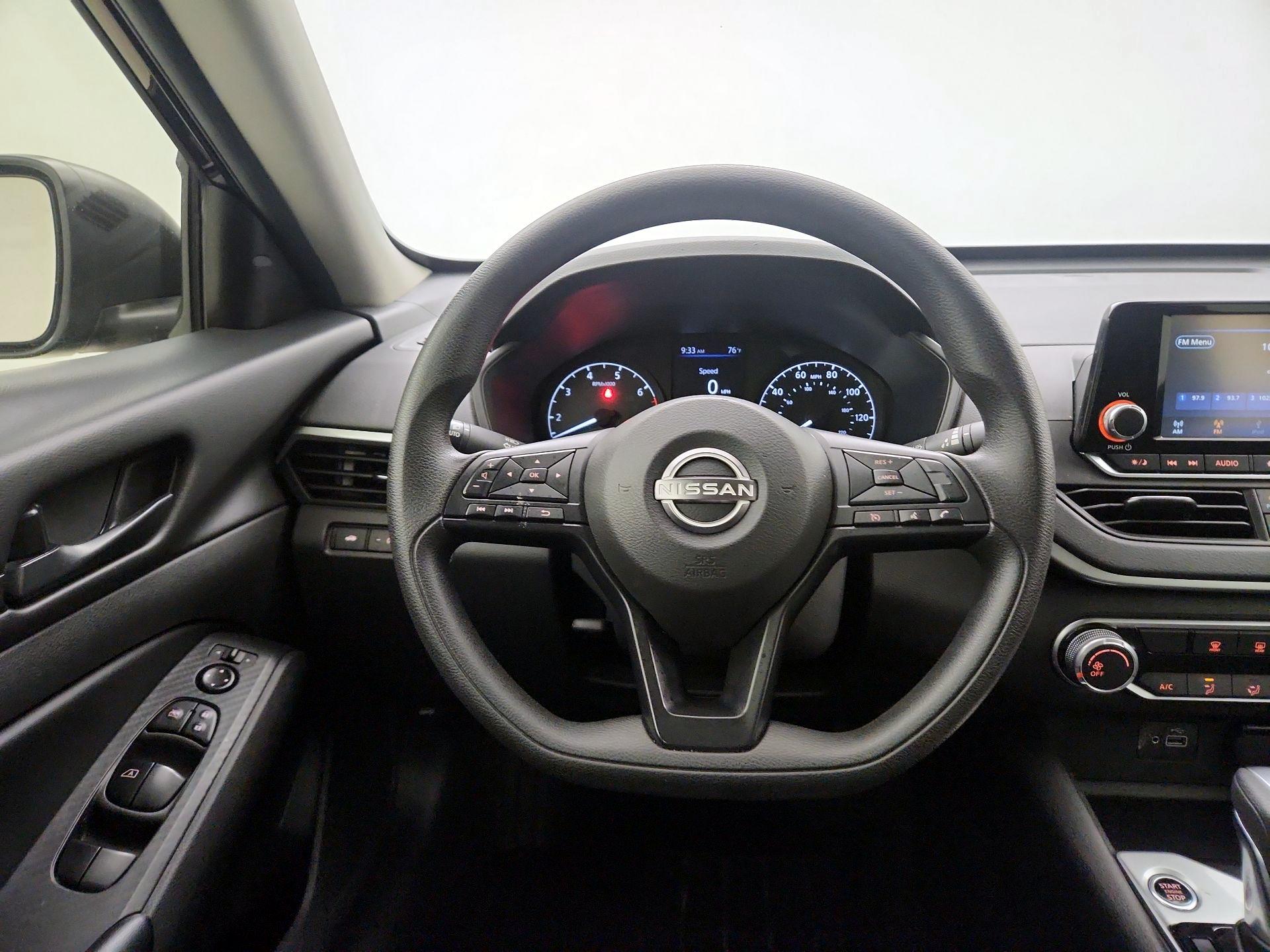 Thumbnail: 2024 Nissan Altima - 10