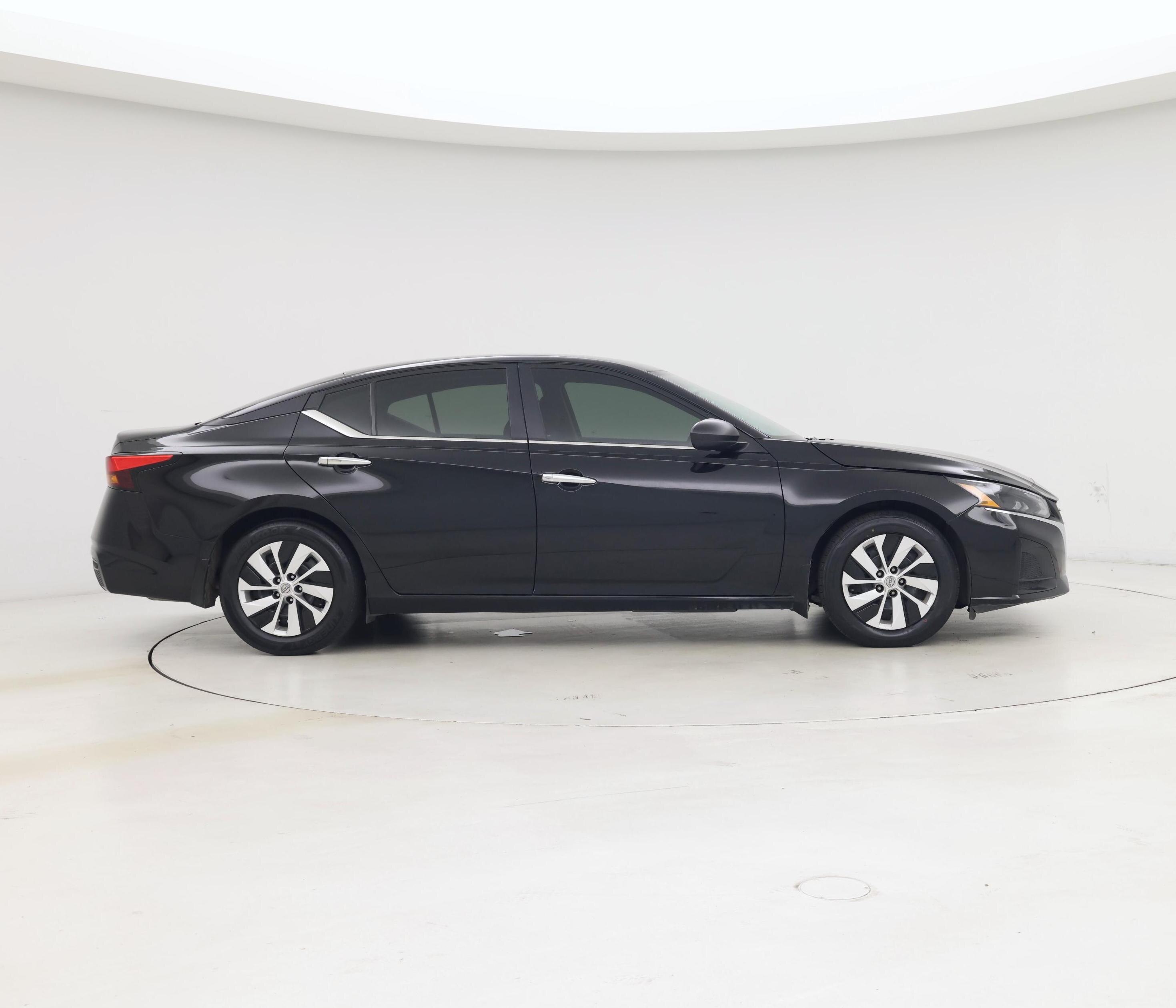 Thumbnail: 2024 Nissan Altima - 7