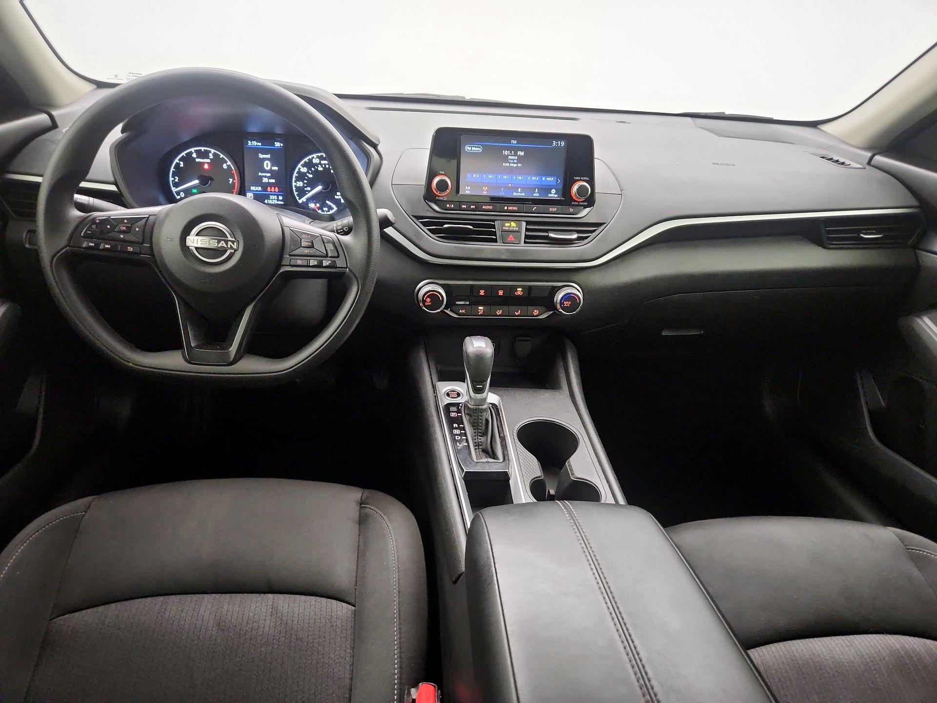 Thumbnail: 2024 Nissan Altima - 9