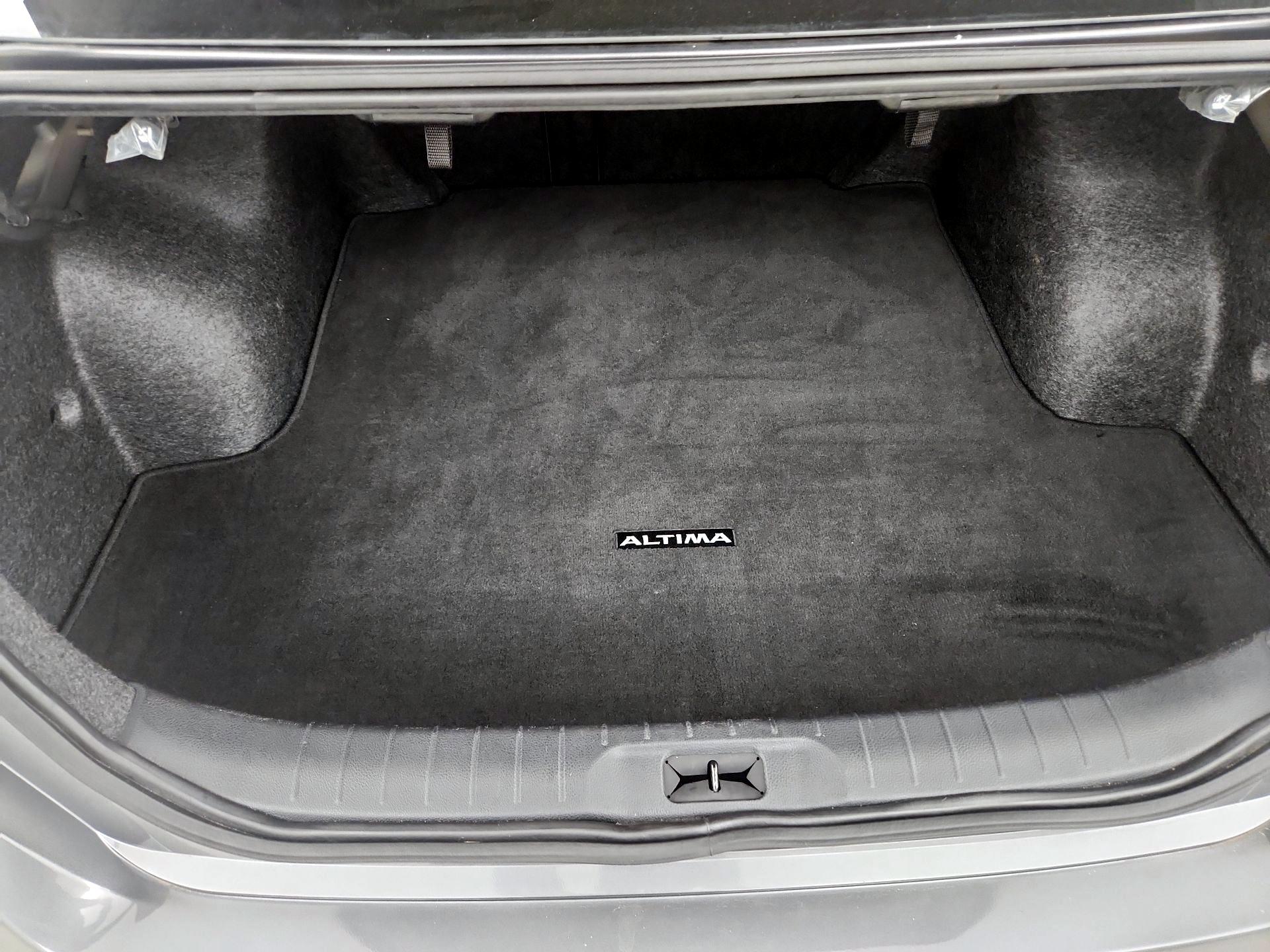 Thumbnail: 2024 Nissan Altima - 20