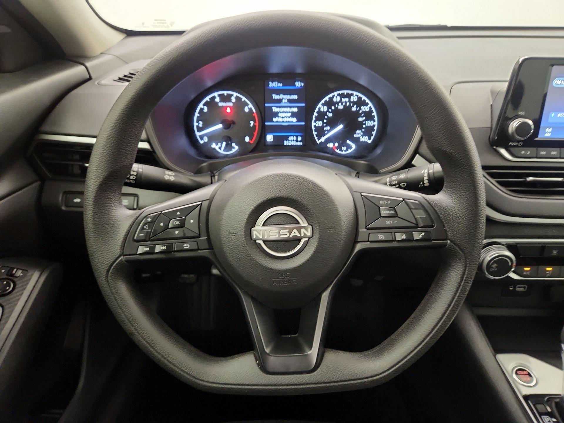 Thumbnail: 2024 Nissan Altima - 10