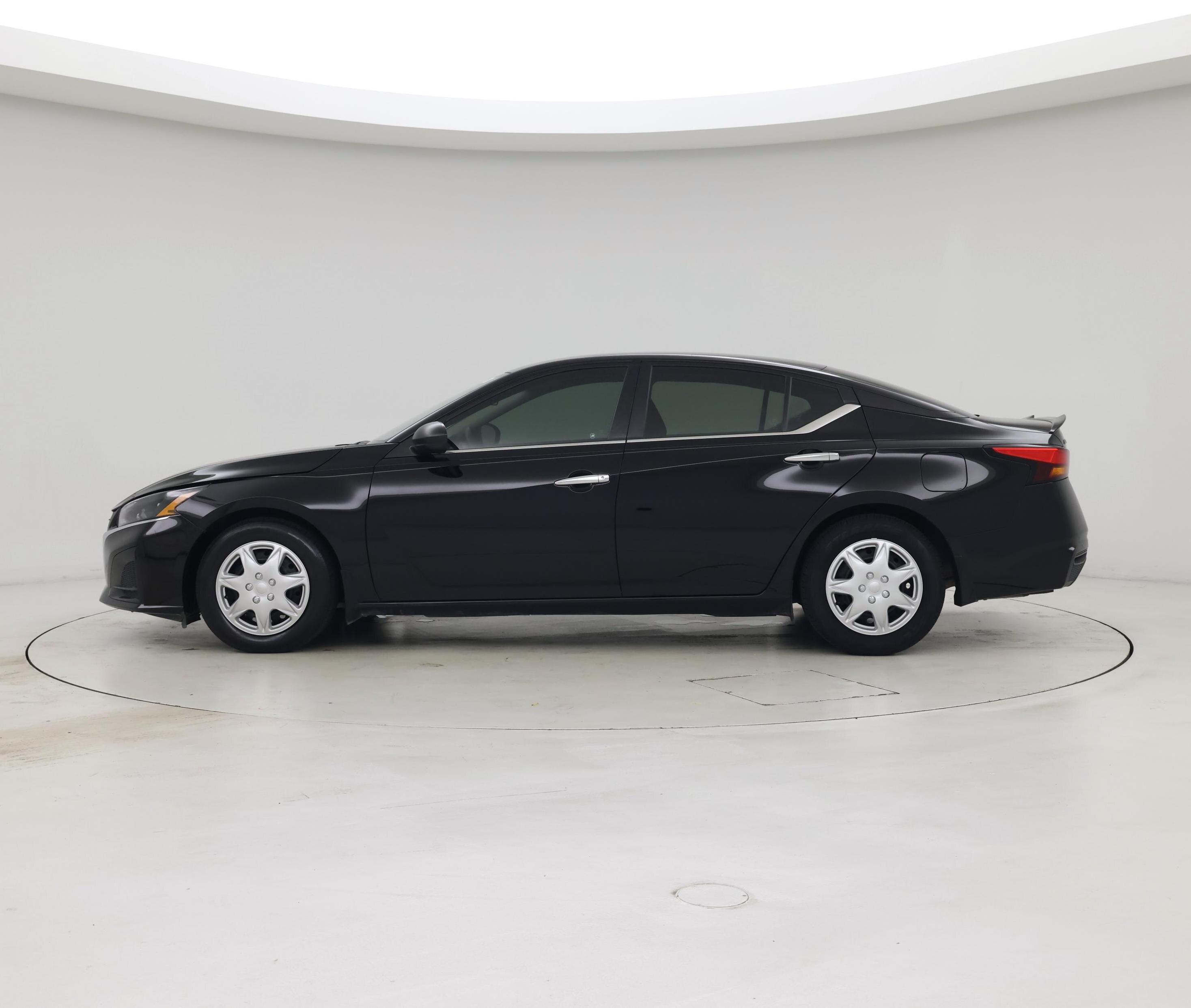 Thumbnail: 2024 Nissan Altima - 3