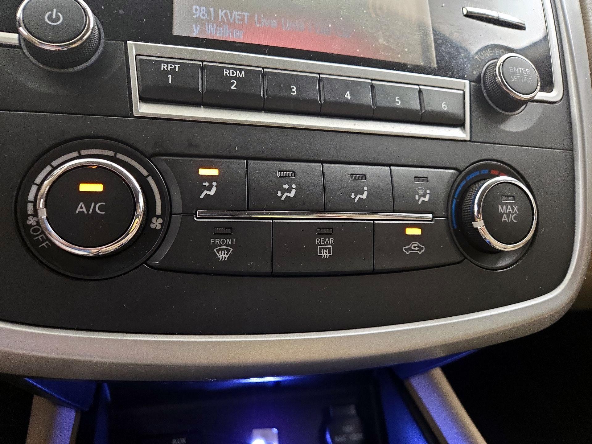 Thumbnail: 2017 Nissan Altima - 16